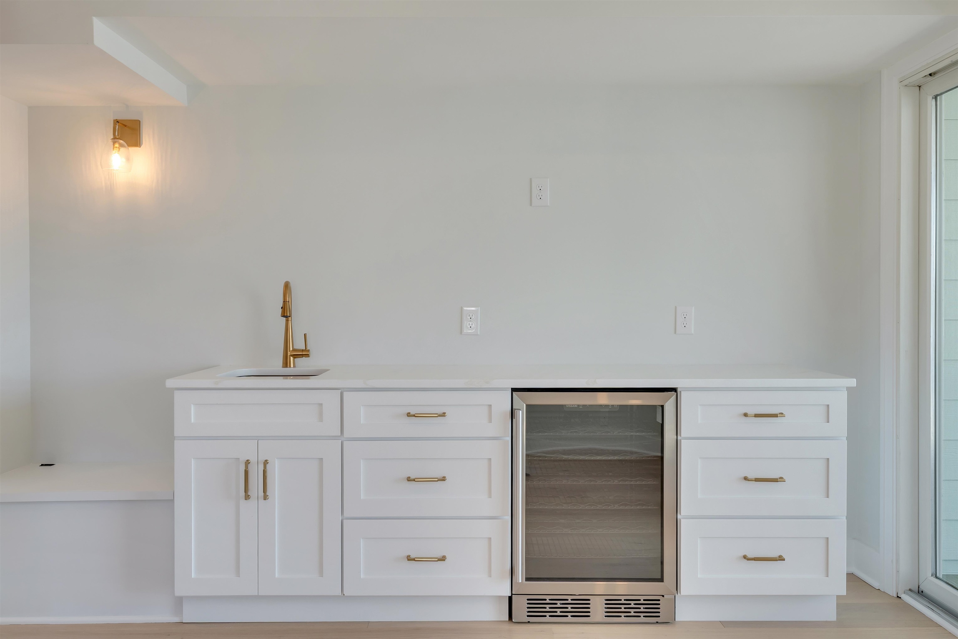 2928 Ocean Drive - Picture 8