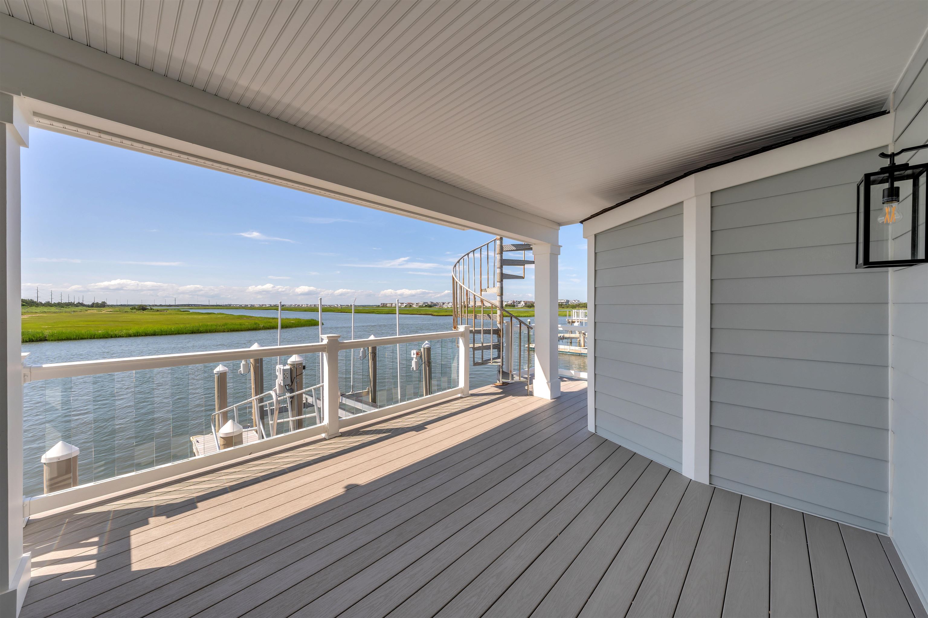 2928 Ocean Drive - Picture 9