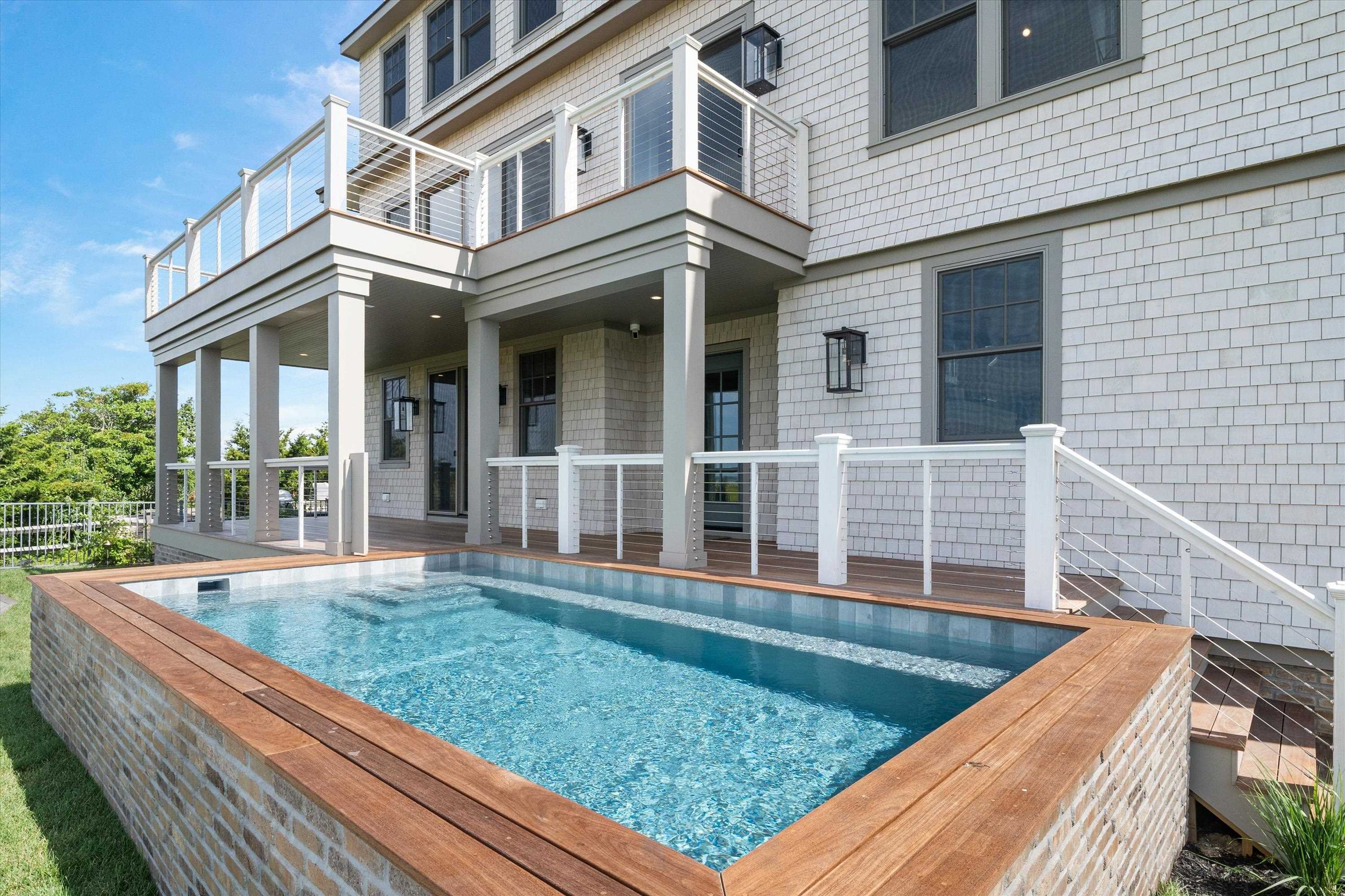 1105 Stone Harbor Boulevard - Picture 3