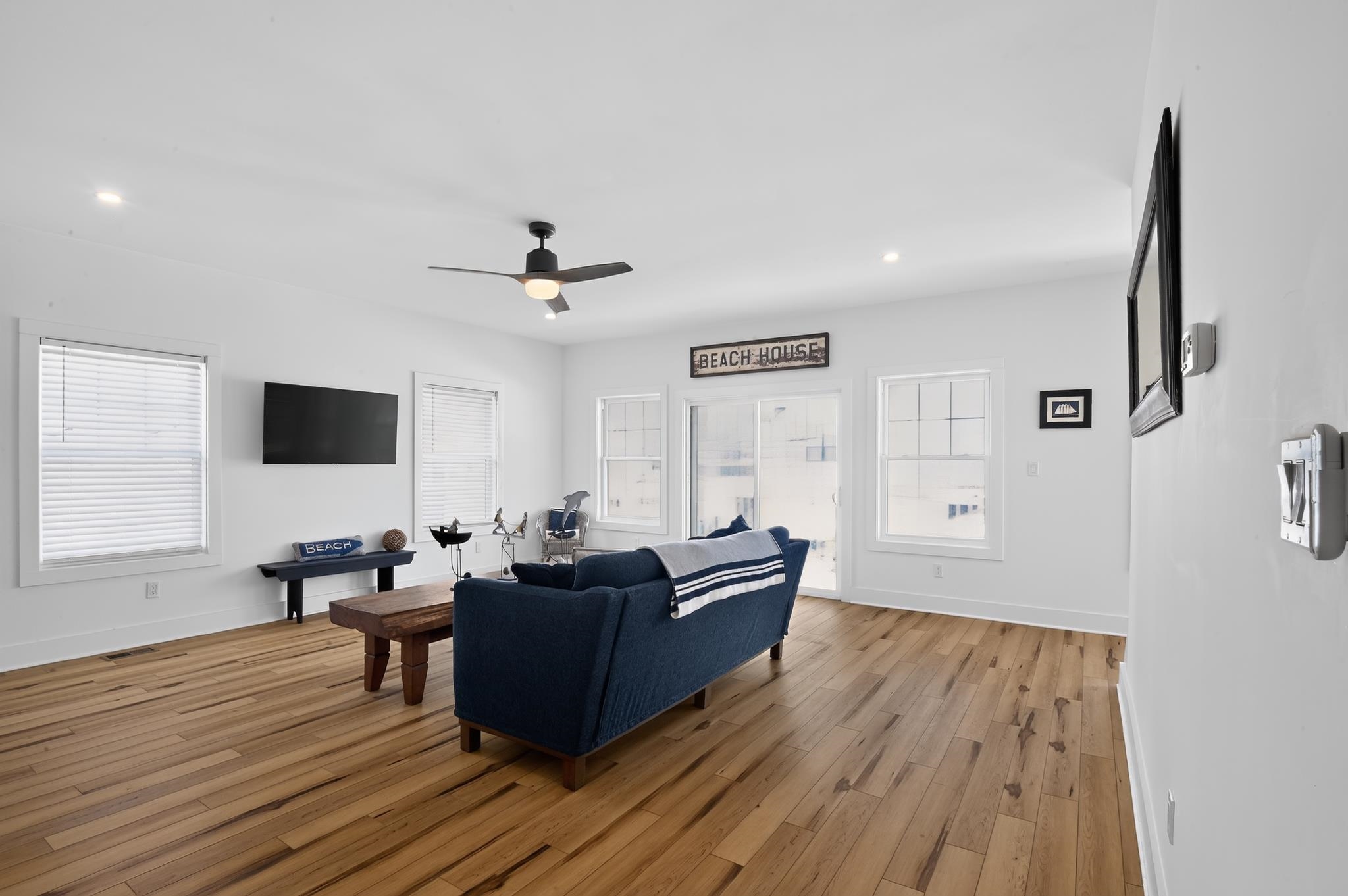 614 W Poplar Avenue - Picture 25