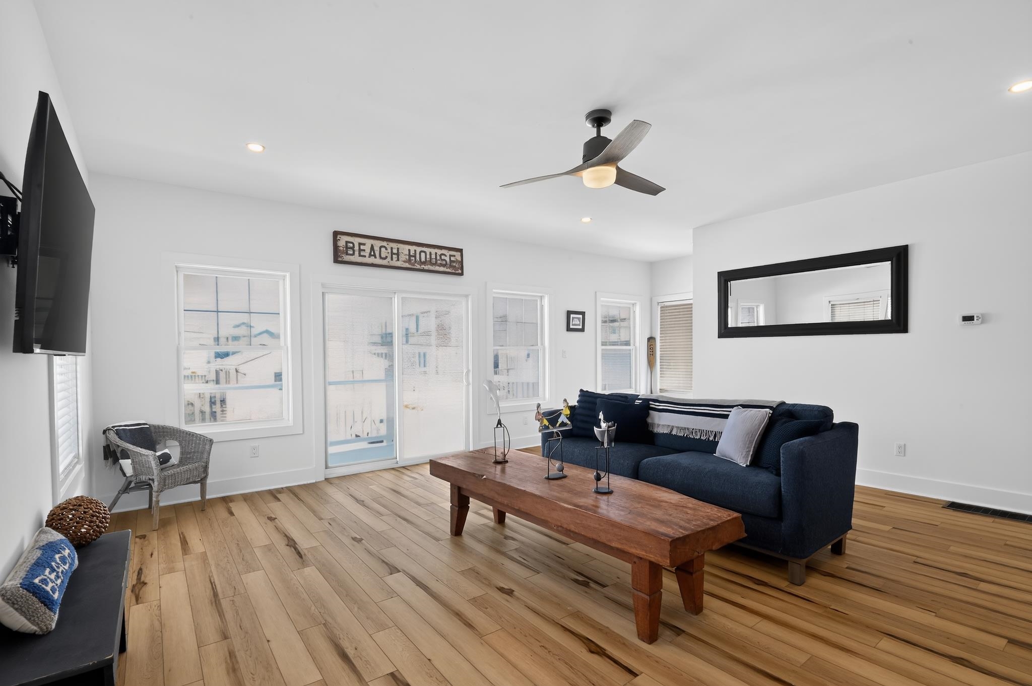 614 W Poplar Avenue - Picture 26