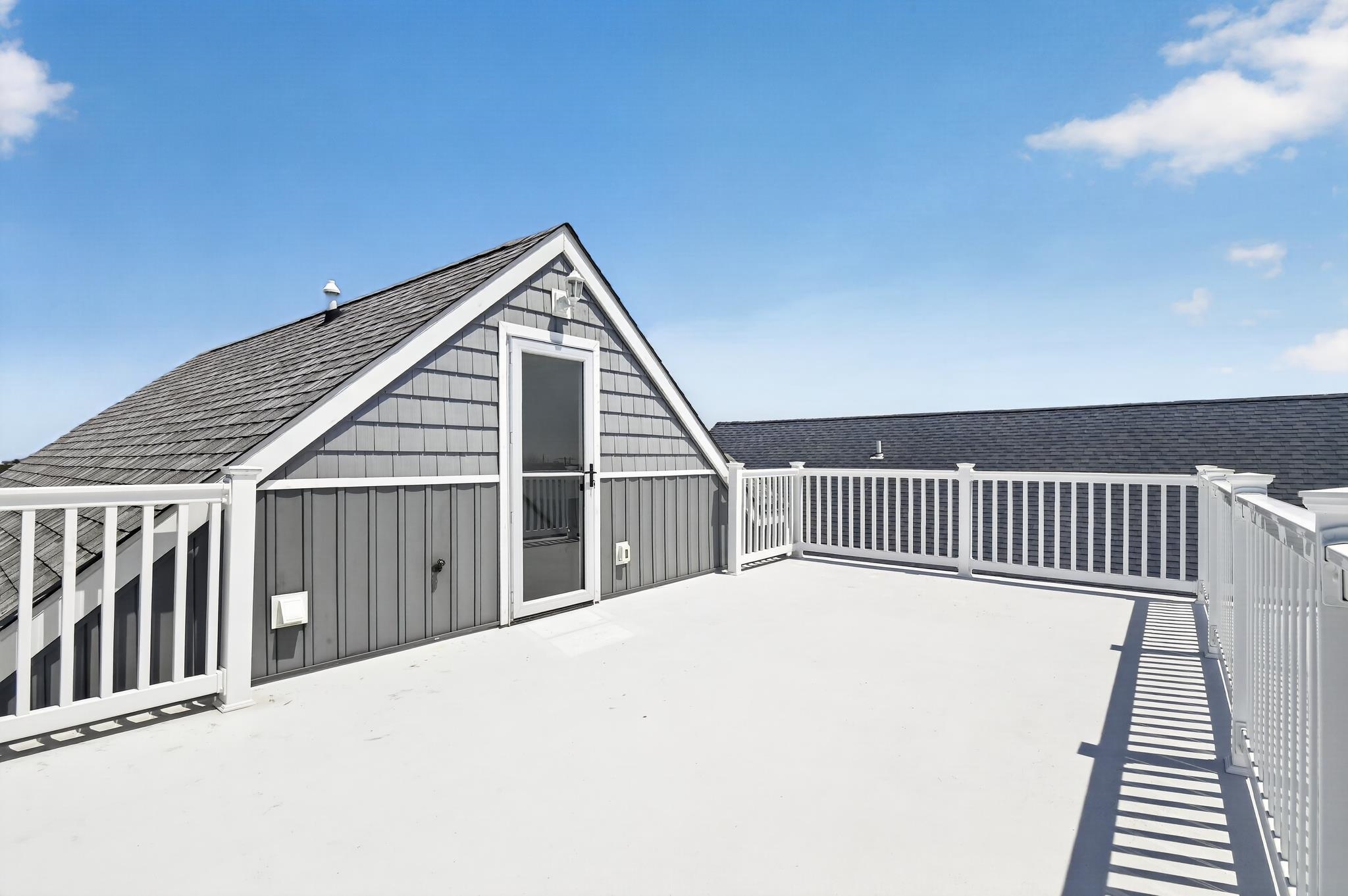 614 W Poplar Avenue