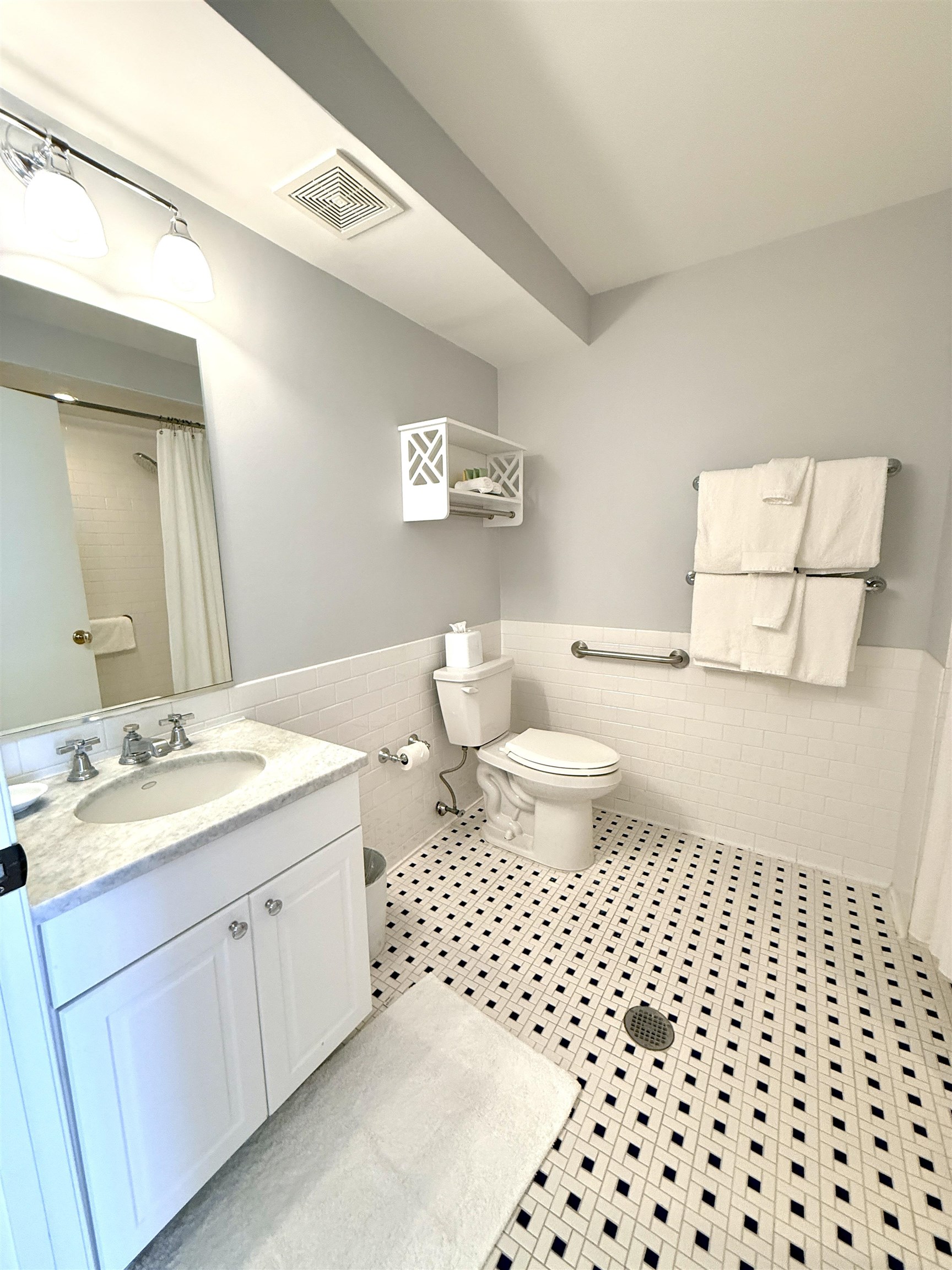 11 Beach Avenue - Picture 5