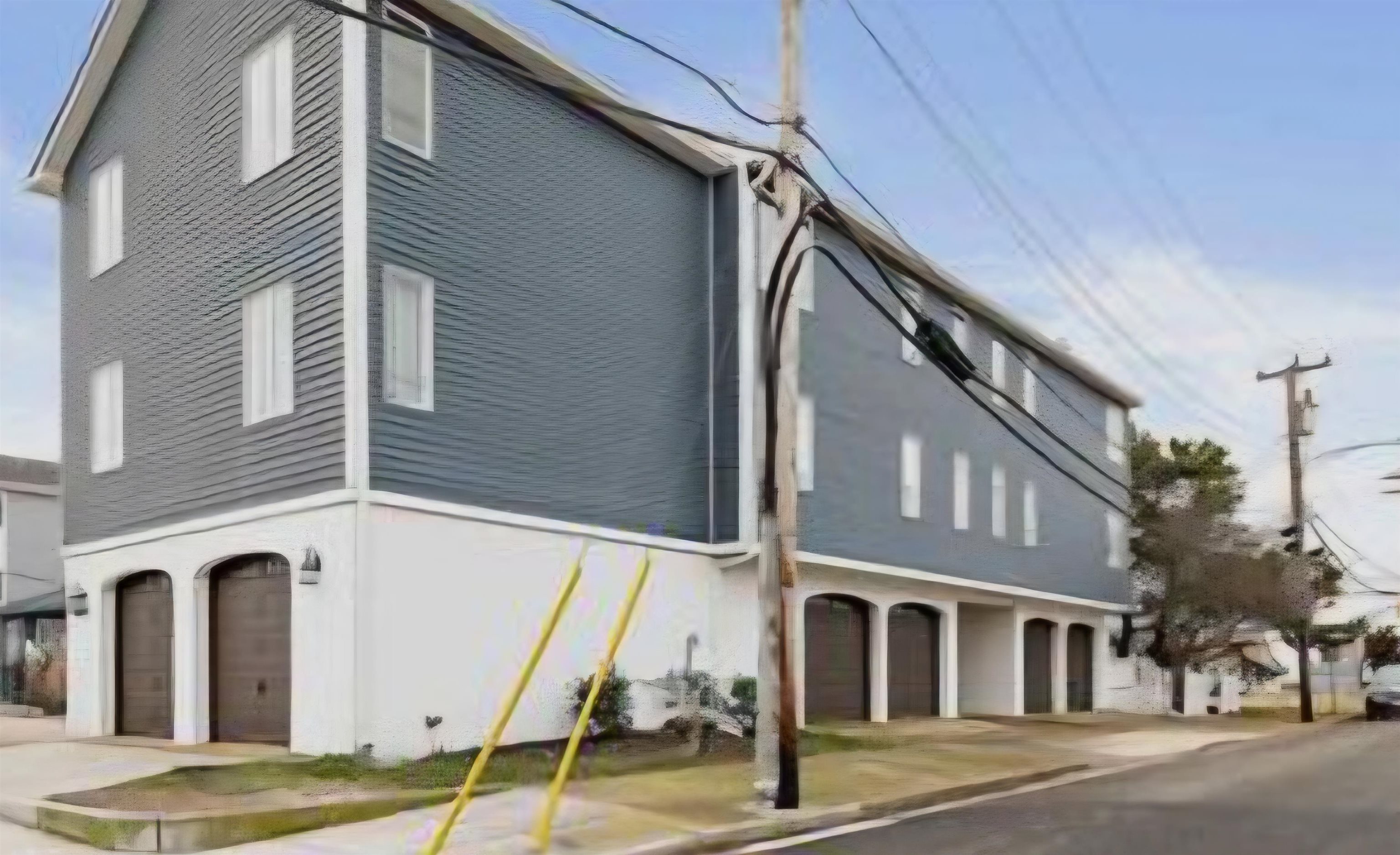644 W Pine - Picture 2