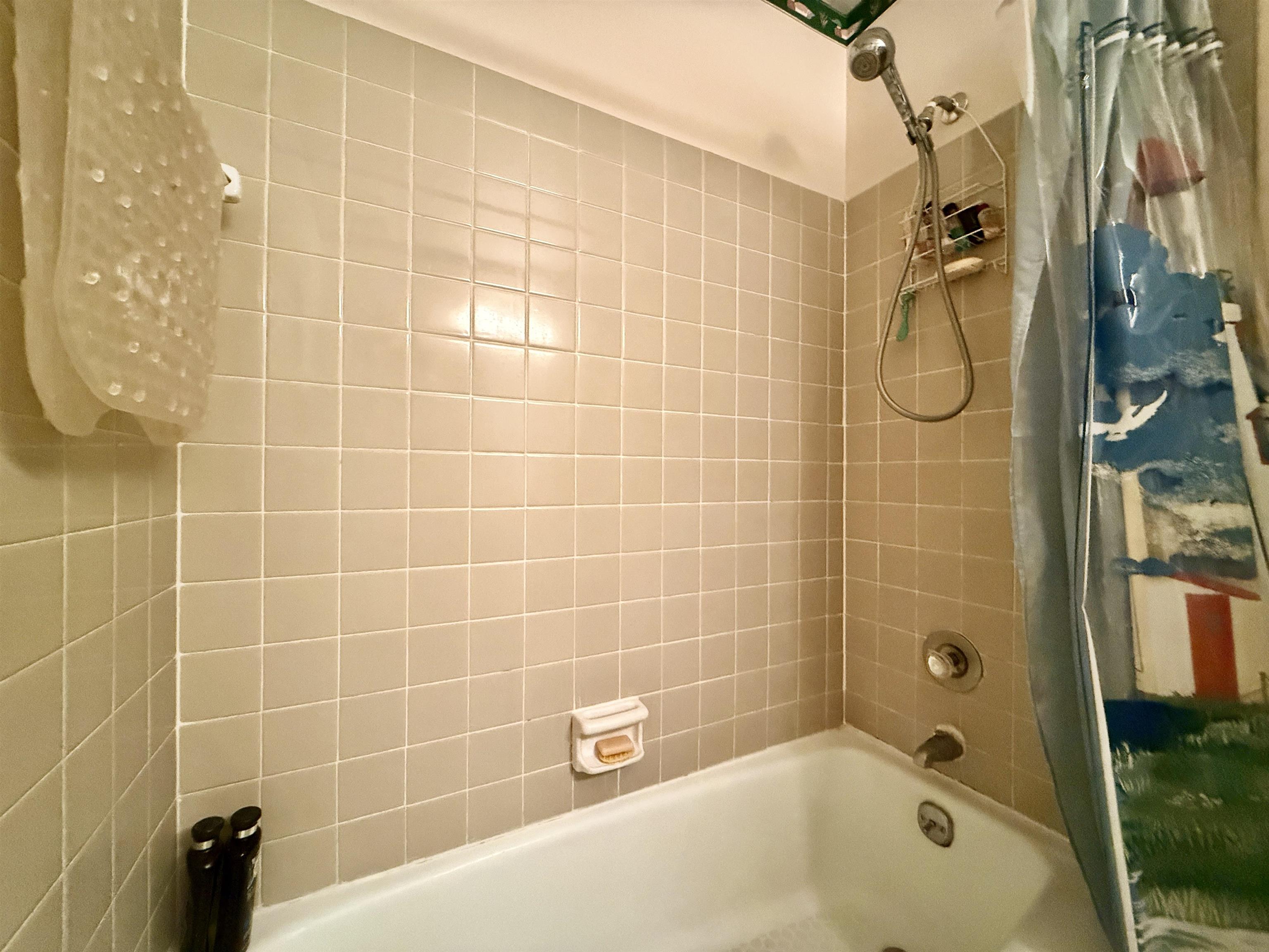 725 Allen Drive - Picture 12