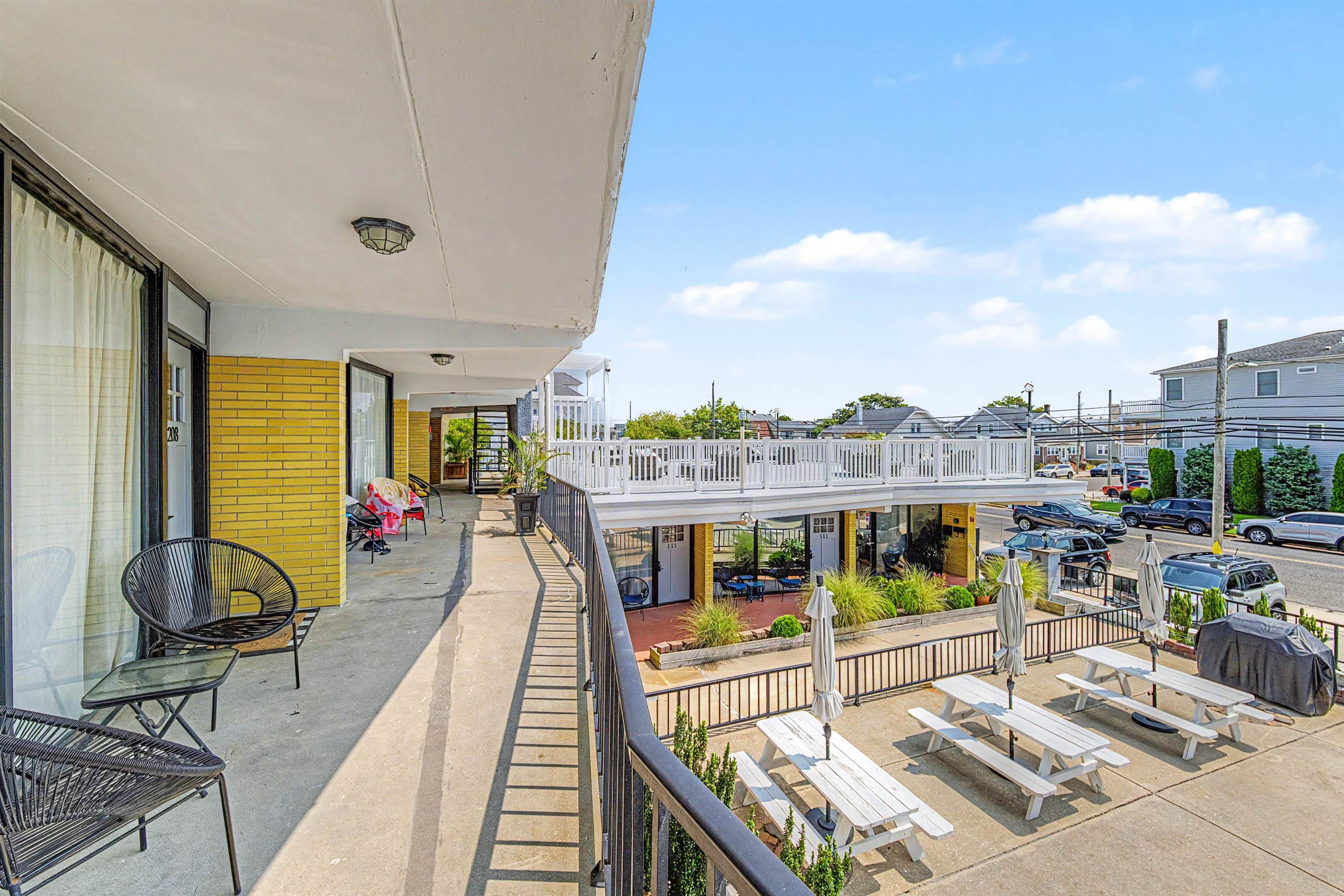 2200 Atlantic Avenue - Picture 4