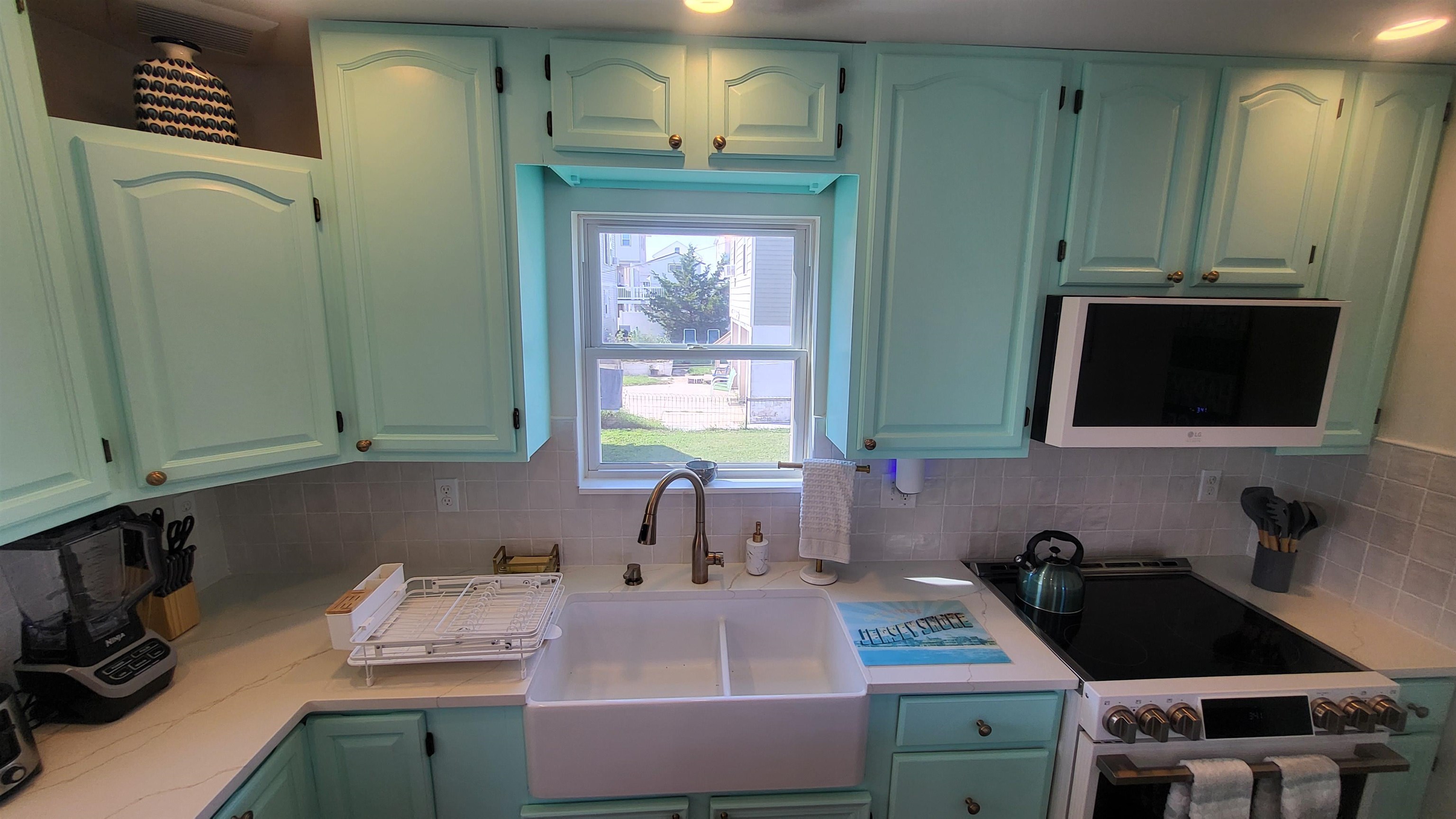 213 W 17th Avenue