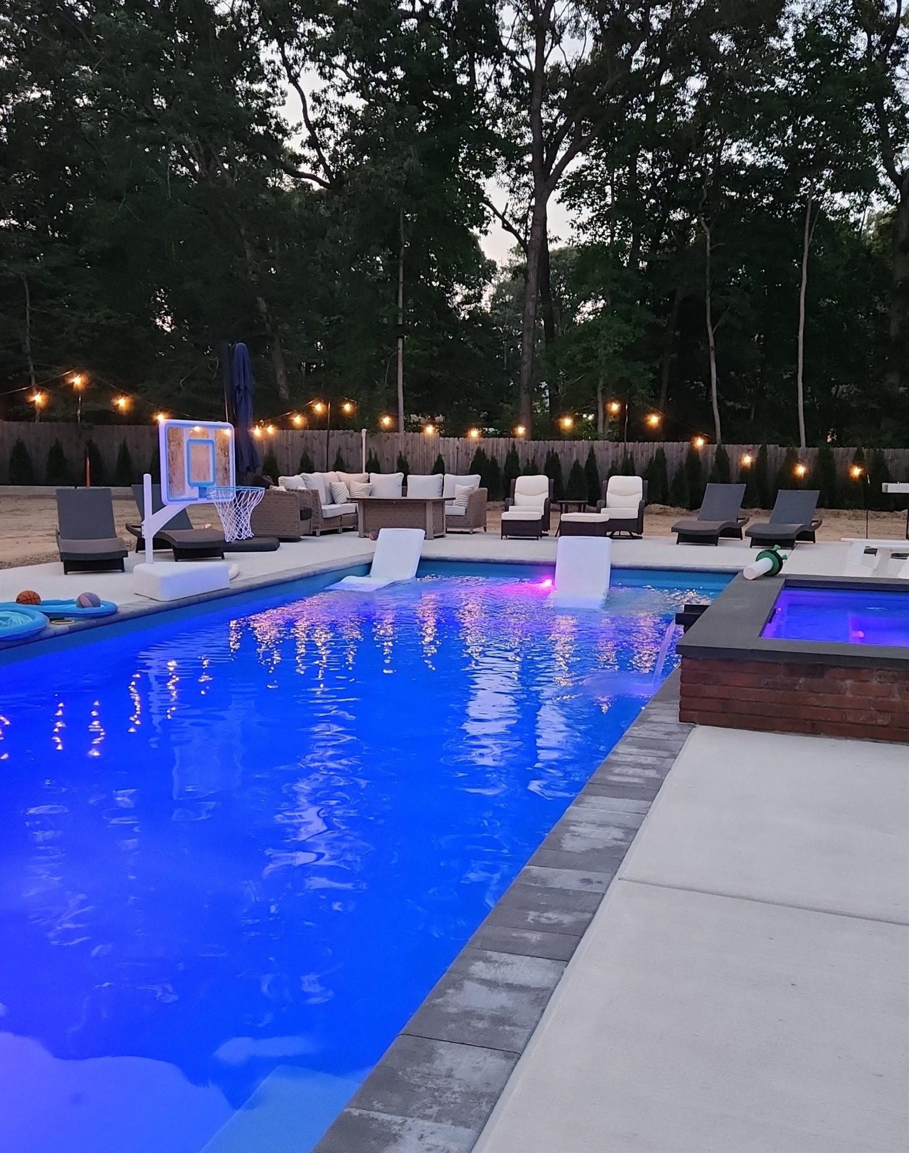 113 E Woodland Avenue