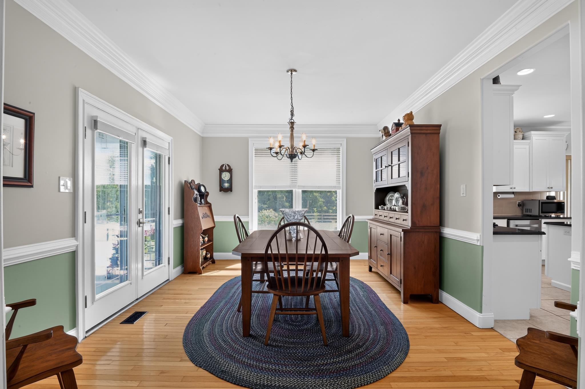 8 Galloping Way