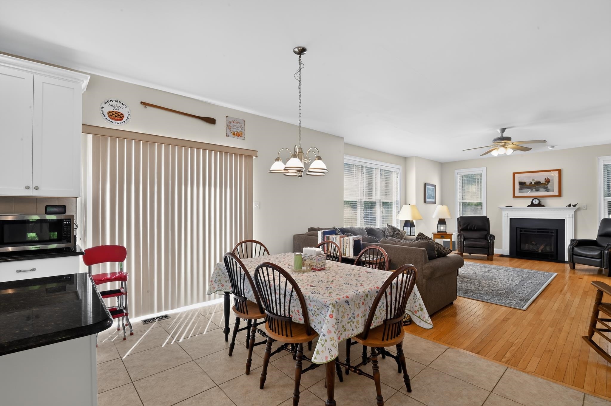 8 Galloping Way