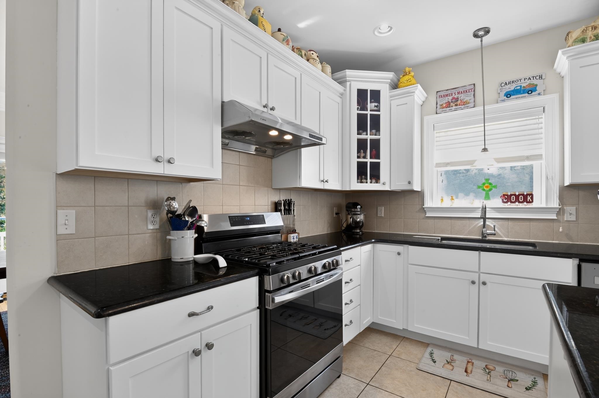 8 Galloping Way