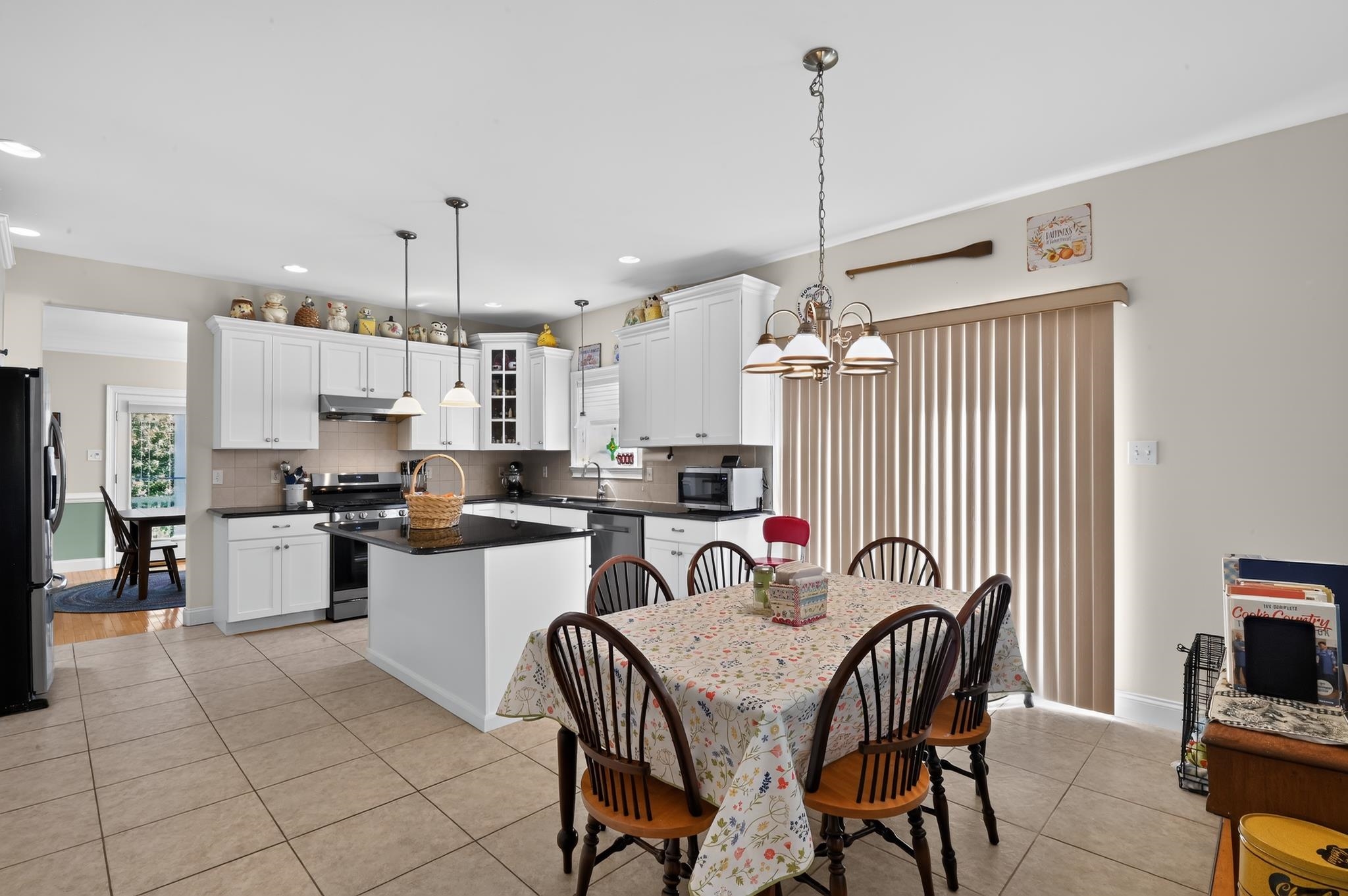 8 Galloping Way