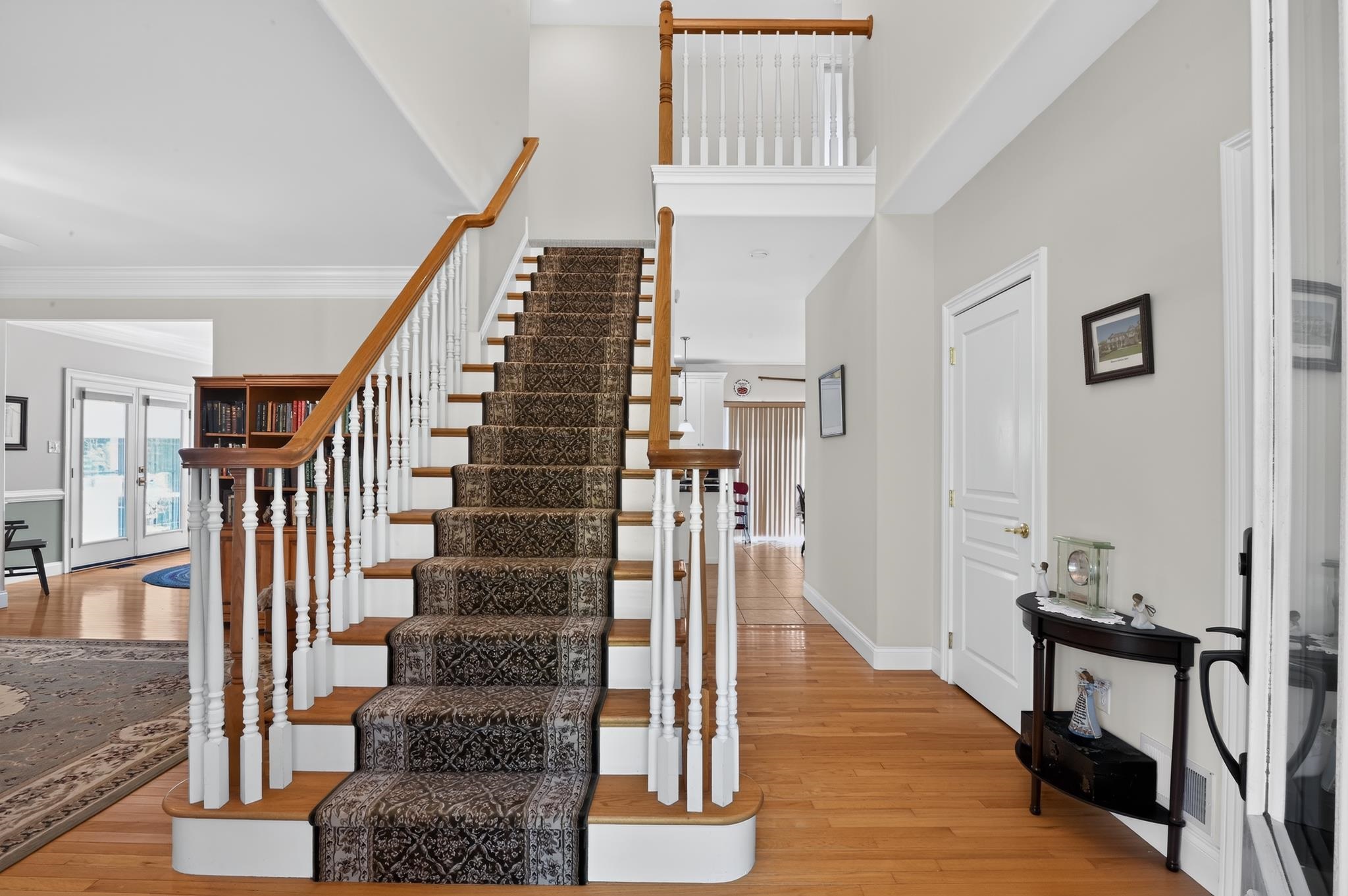 8 Galloping Way