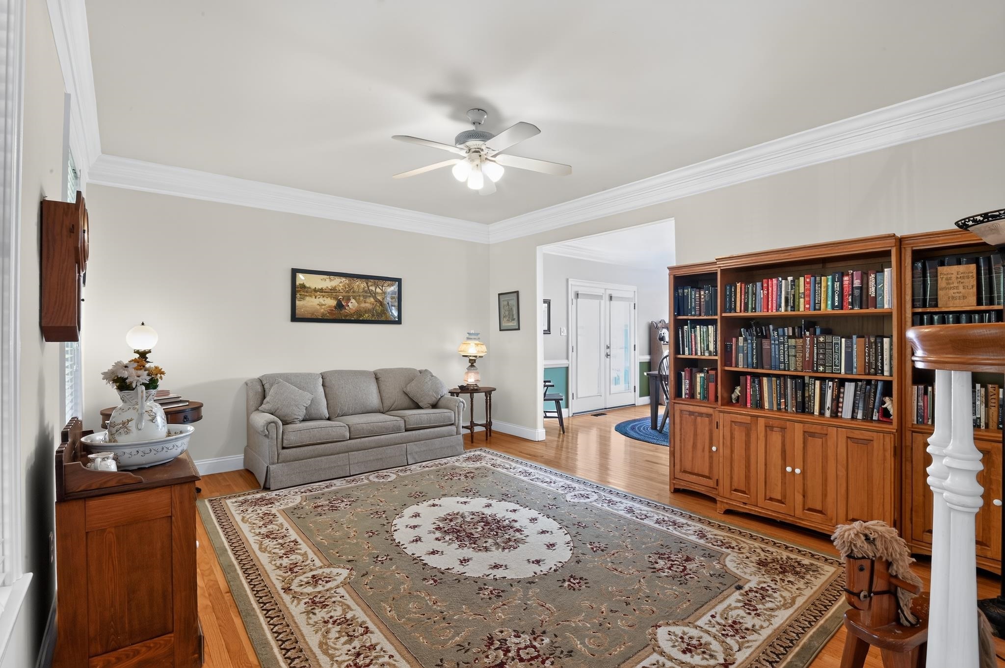 8 Galloping Way
