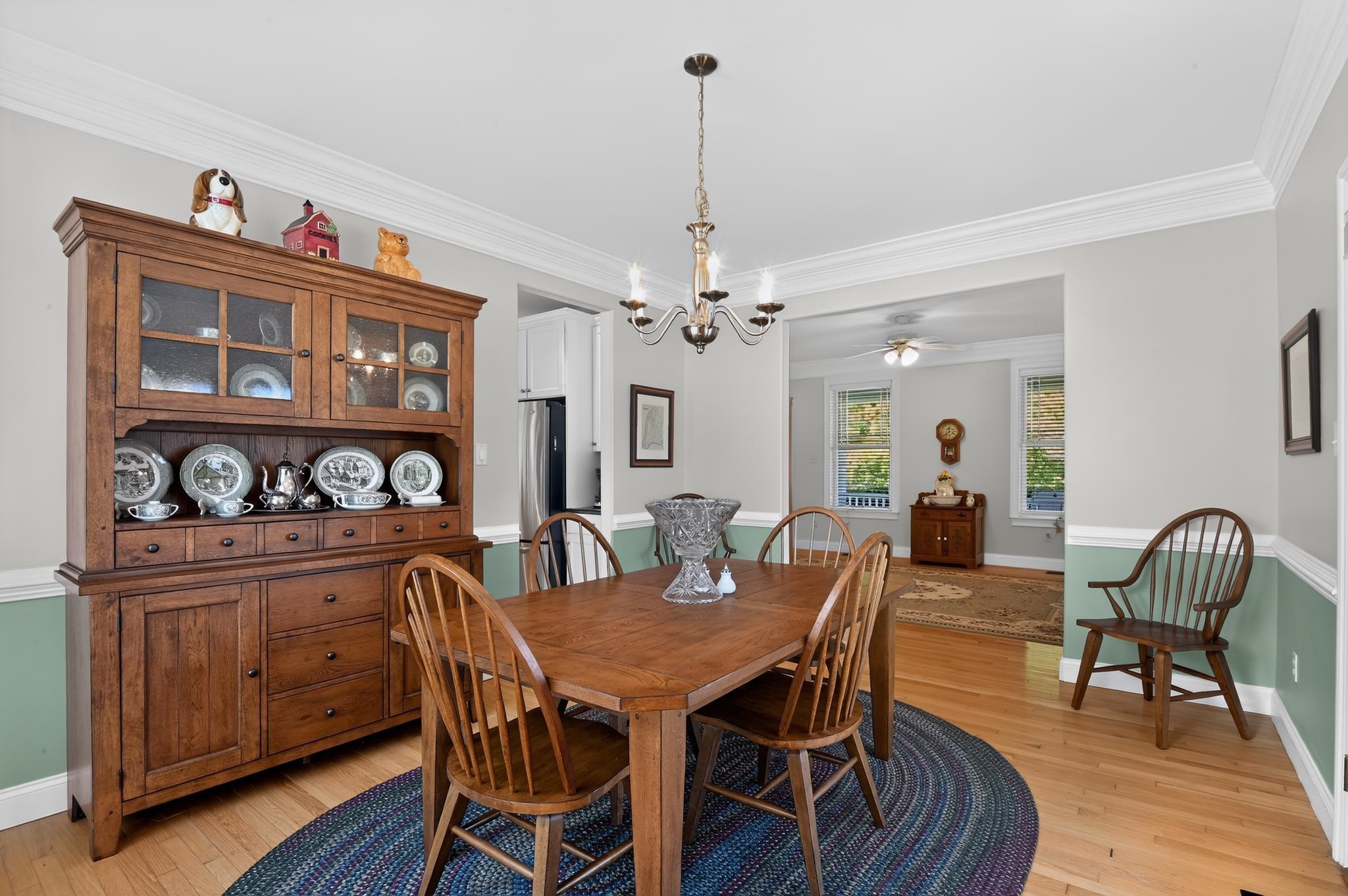 8 Galloping Way