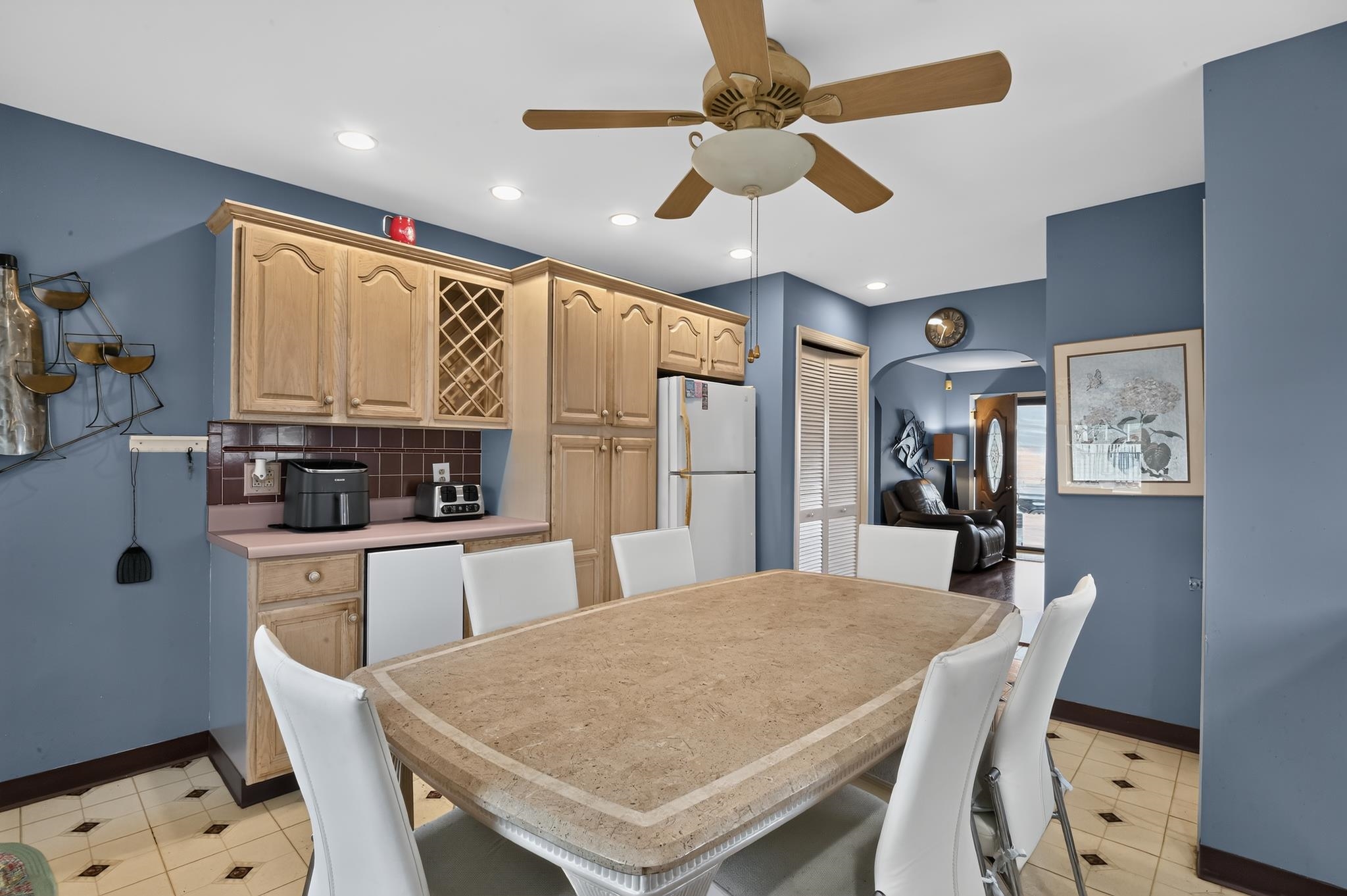 219 W 11th Avenue
