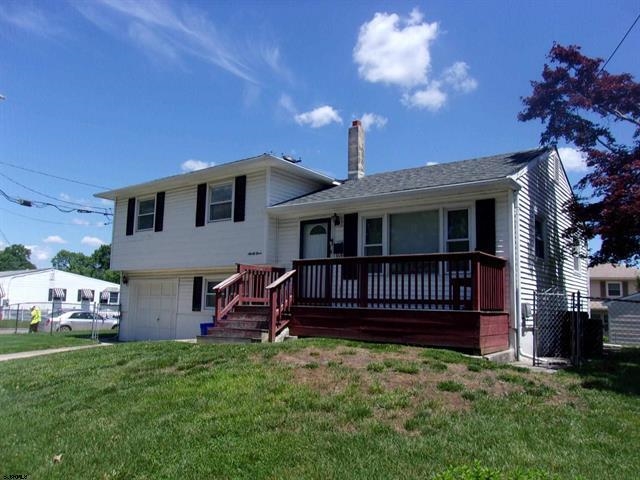 93 W Laurel Drive