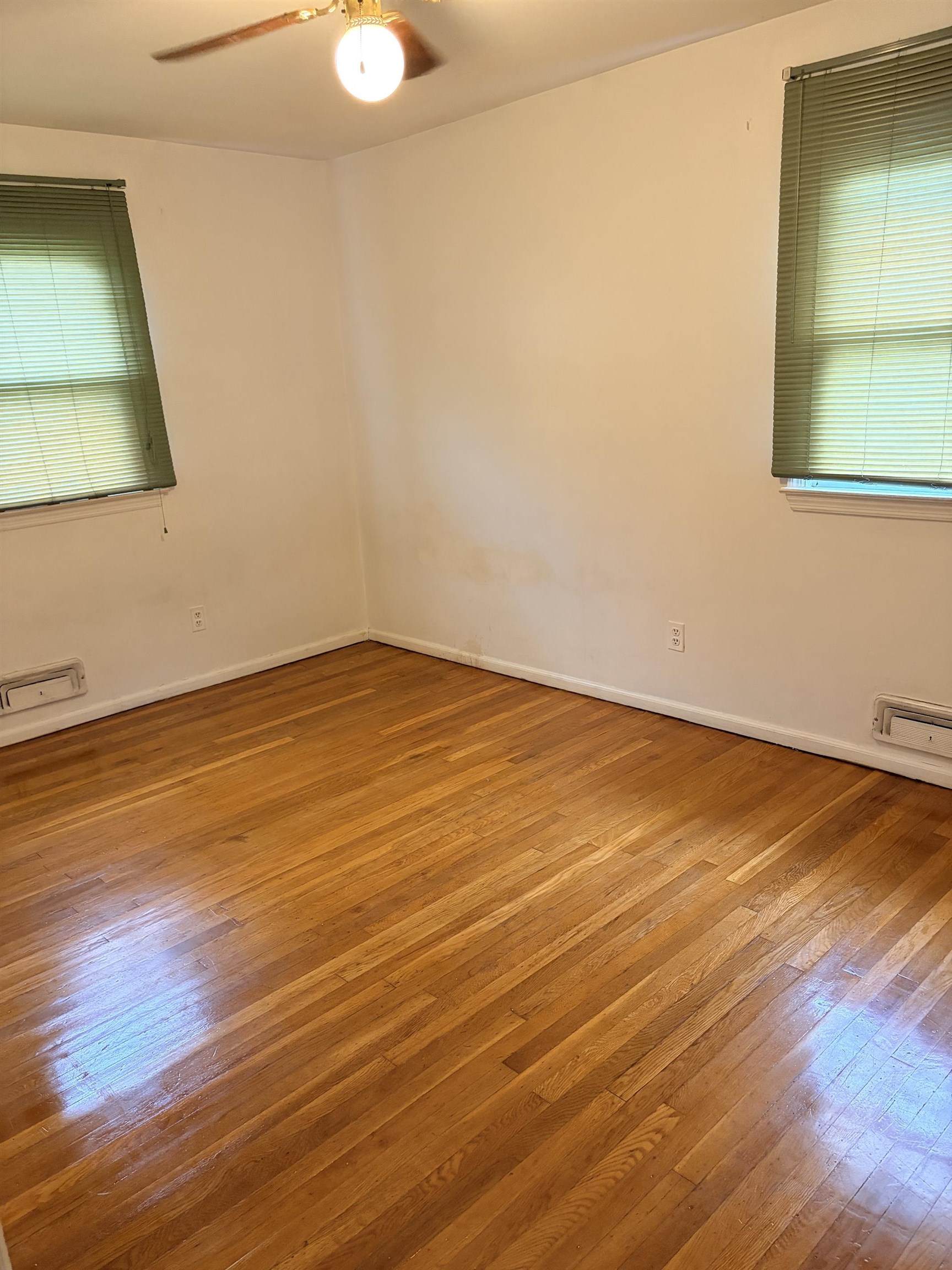 93 W Laurel Drive