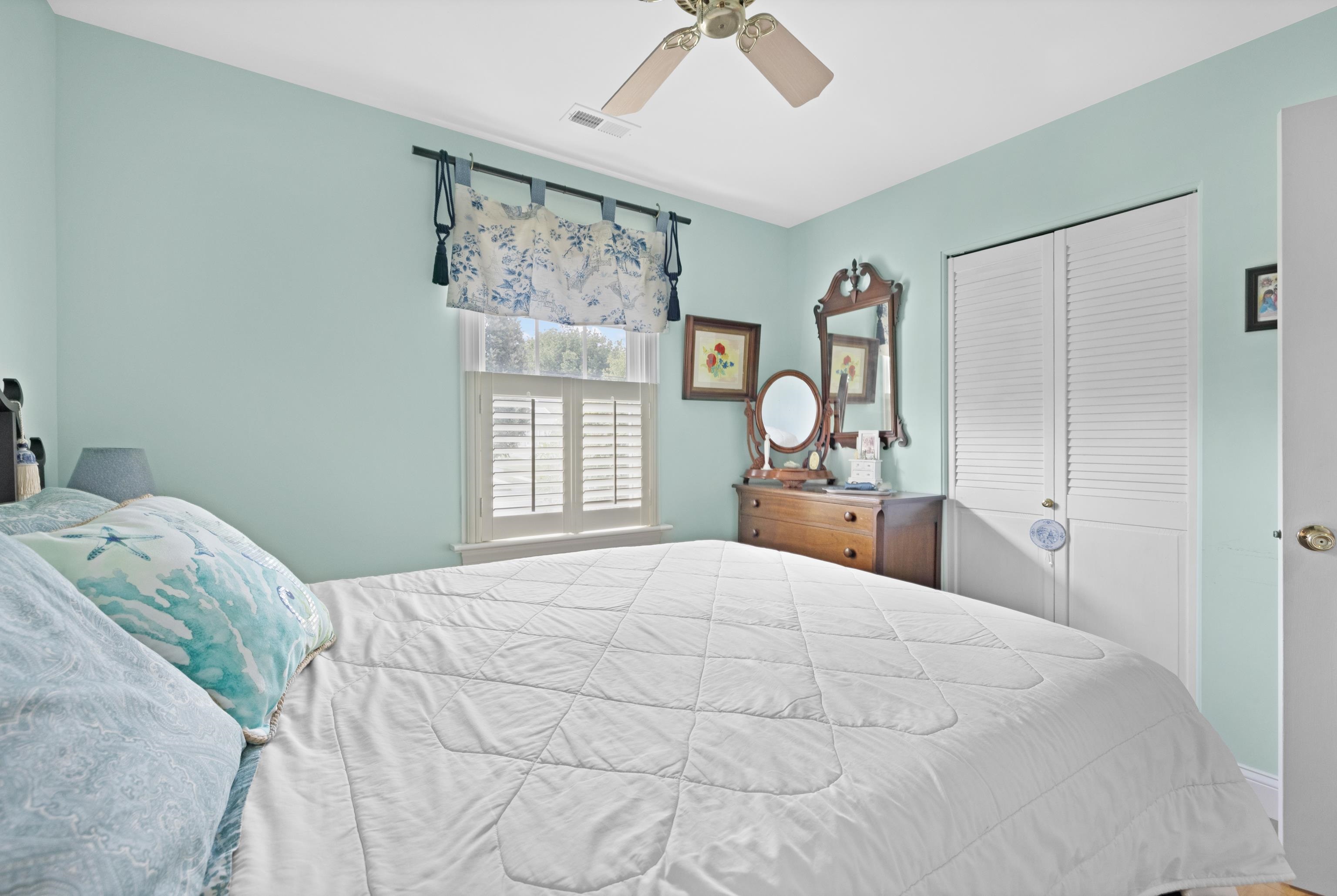 262401 | Photo 27