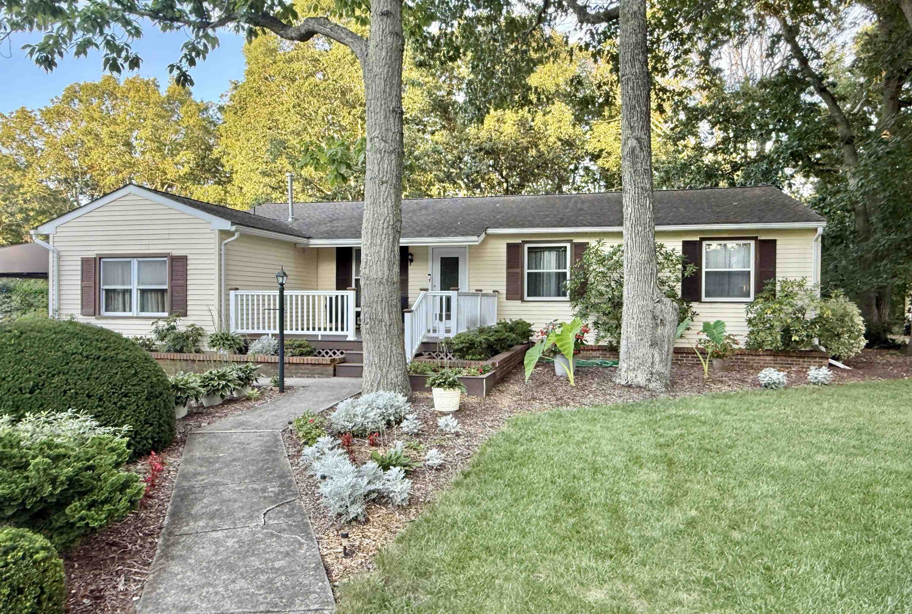 27 Foxborough-Seaville