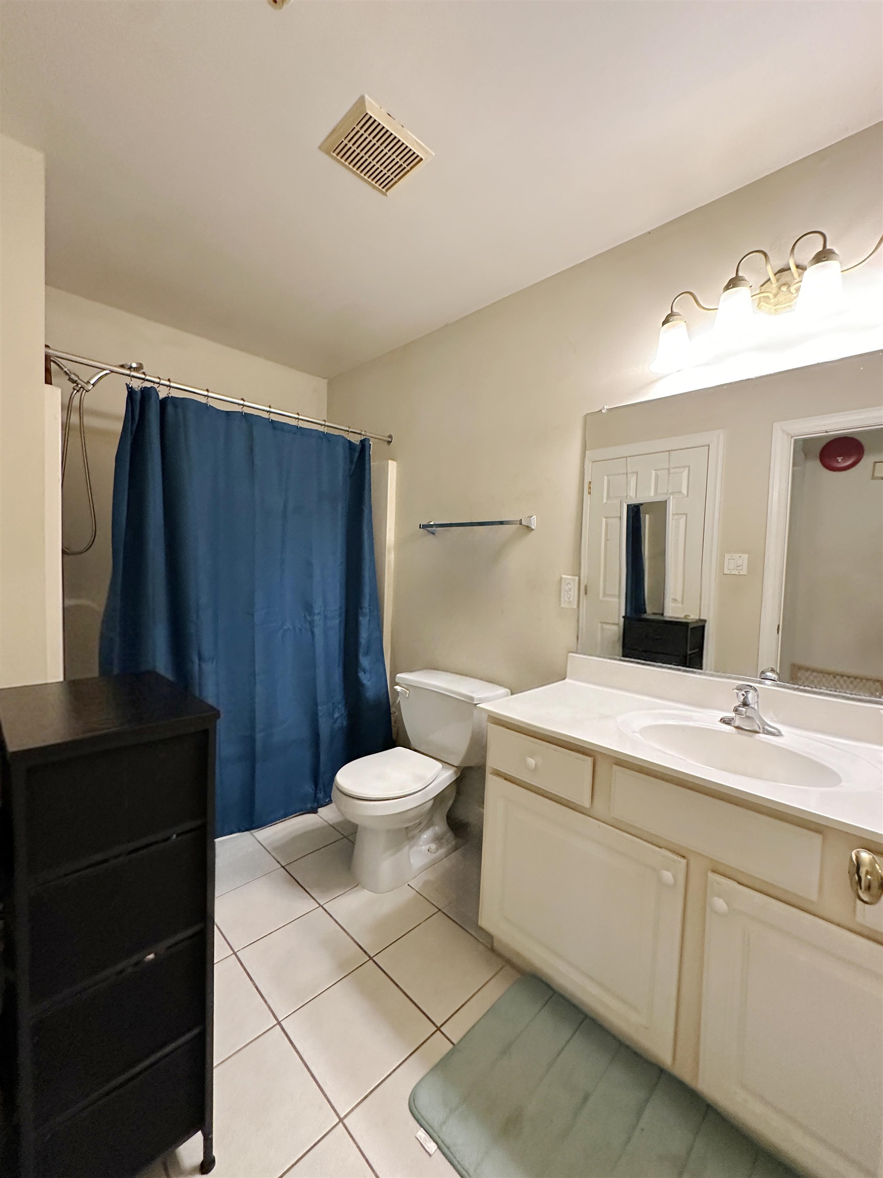 122 E Schellenger Avenue