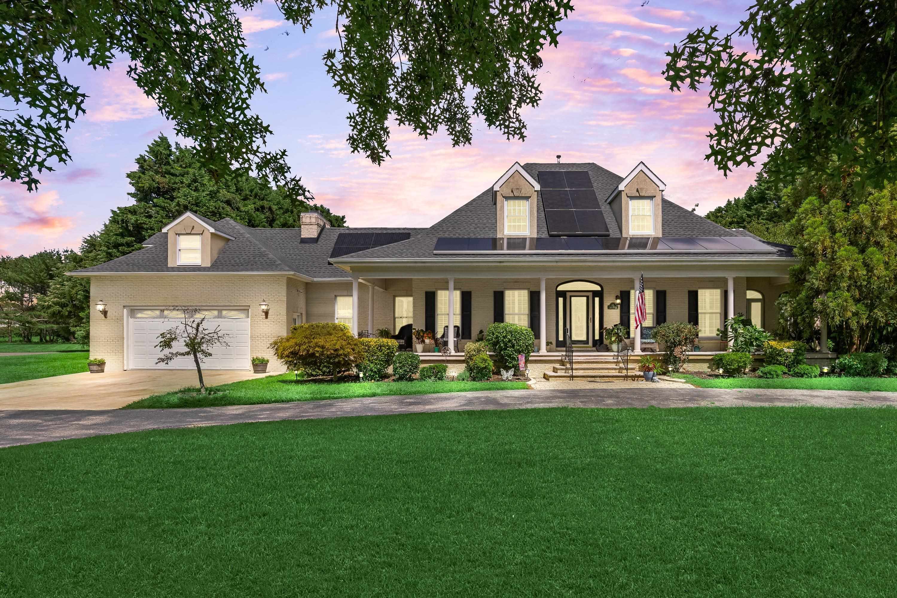 15 Taylor Lane