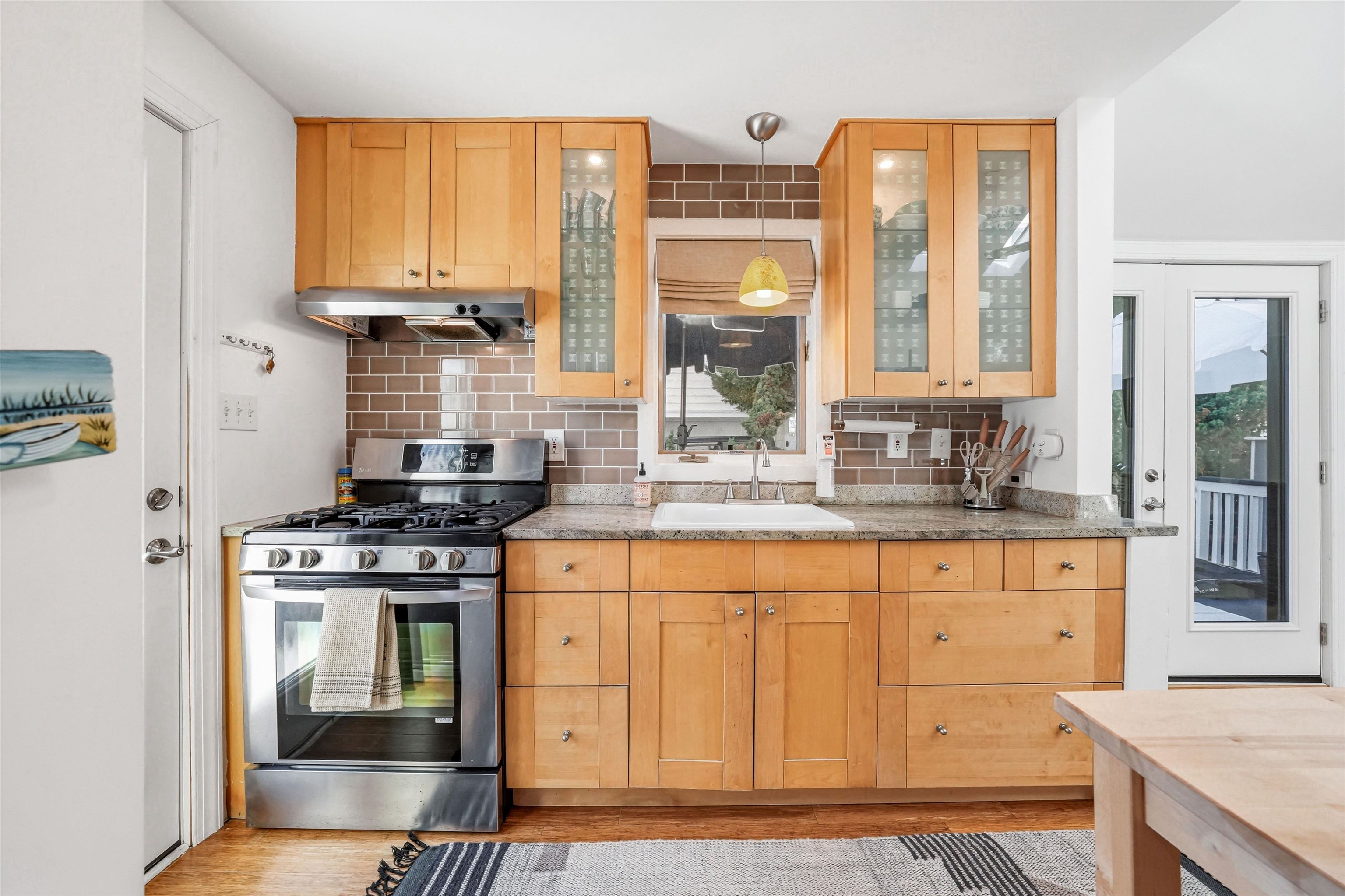 225 87th St Rear