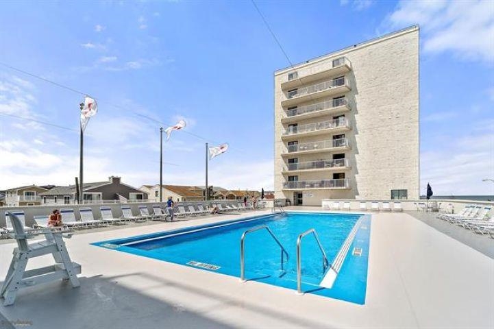 3500 Boardwalk - Picture 4