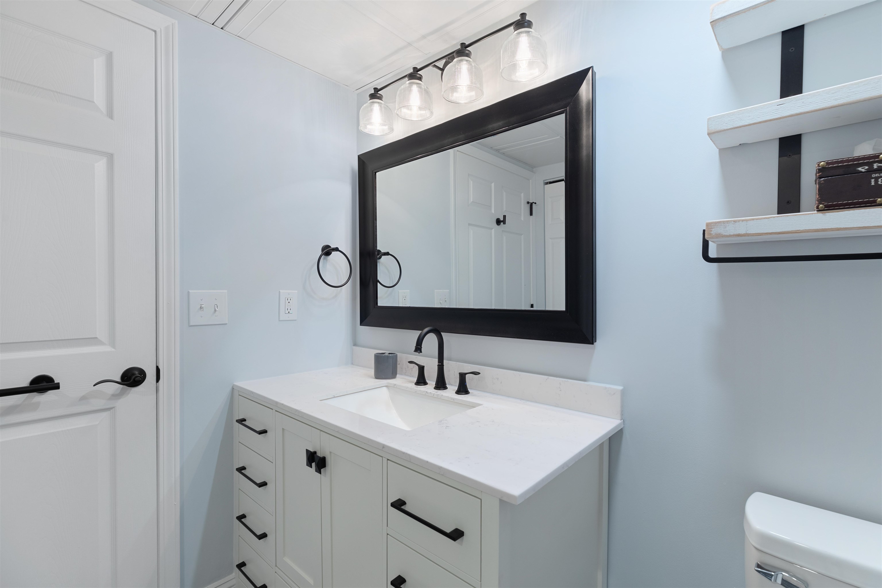 9907 Seapointe Boulevard - Picture 13