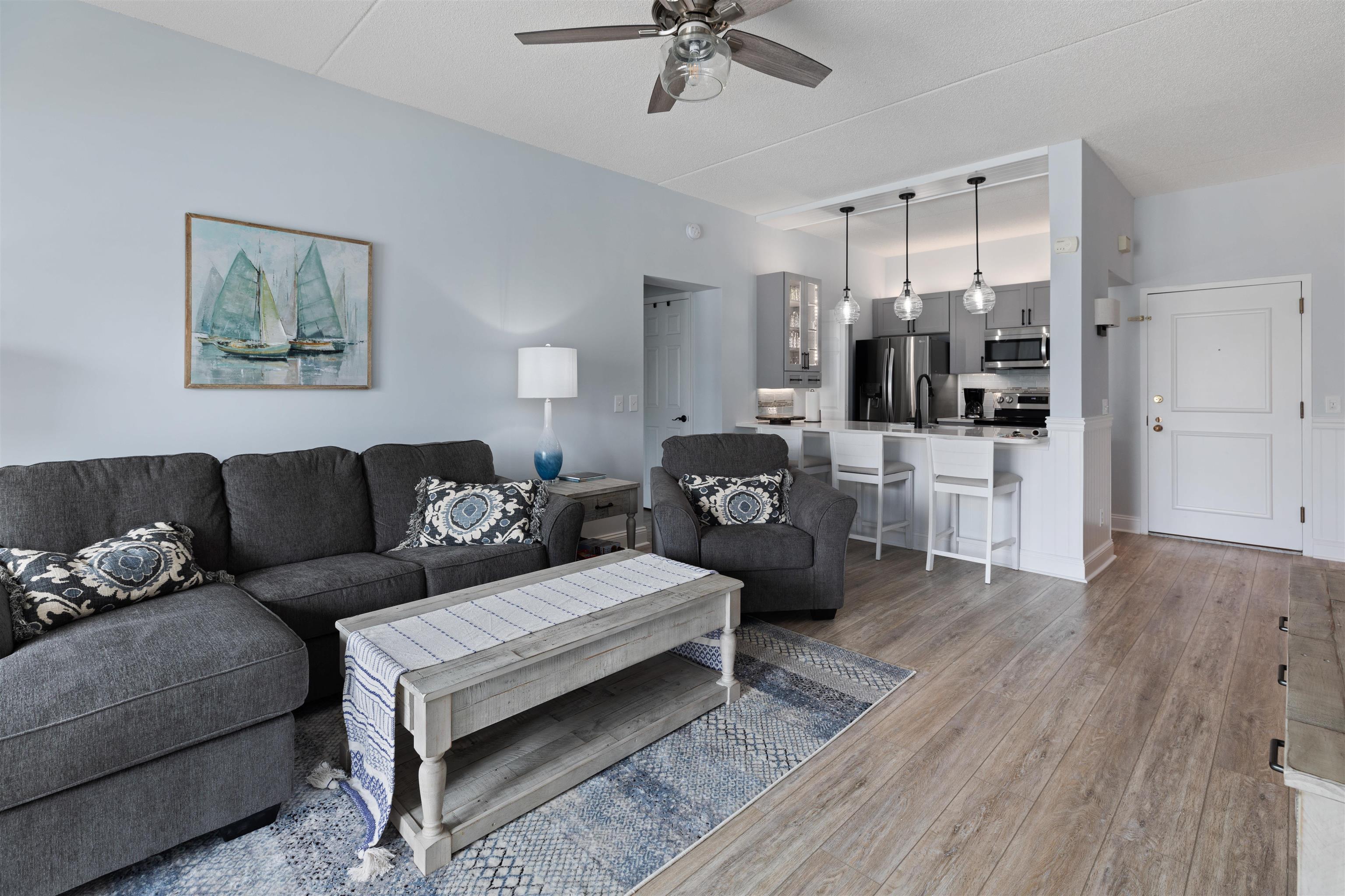 9907 Seapointe Boulevard - Picture 4
