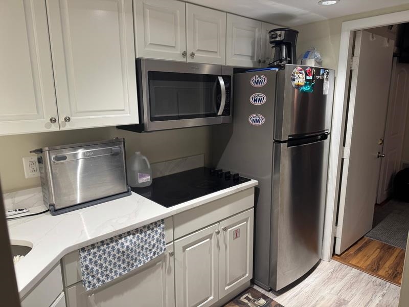 417-425 E 22nd Avenue - Picture 5