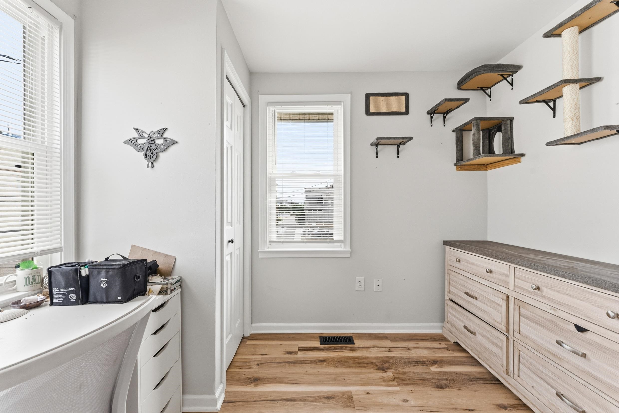 930 Simpson Avenue - Picture 14