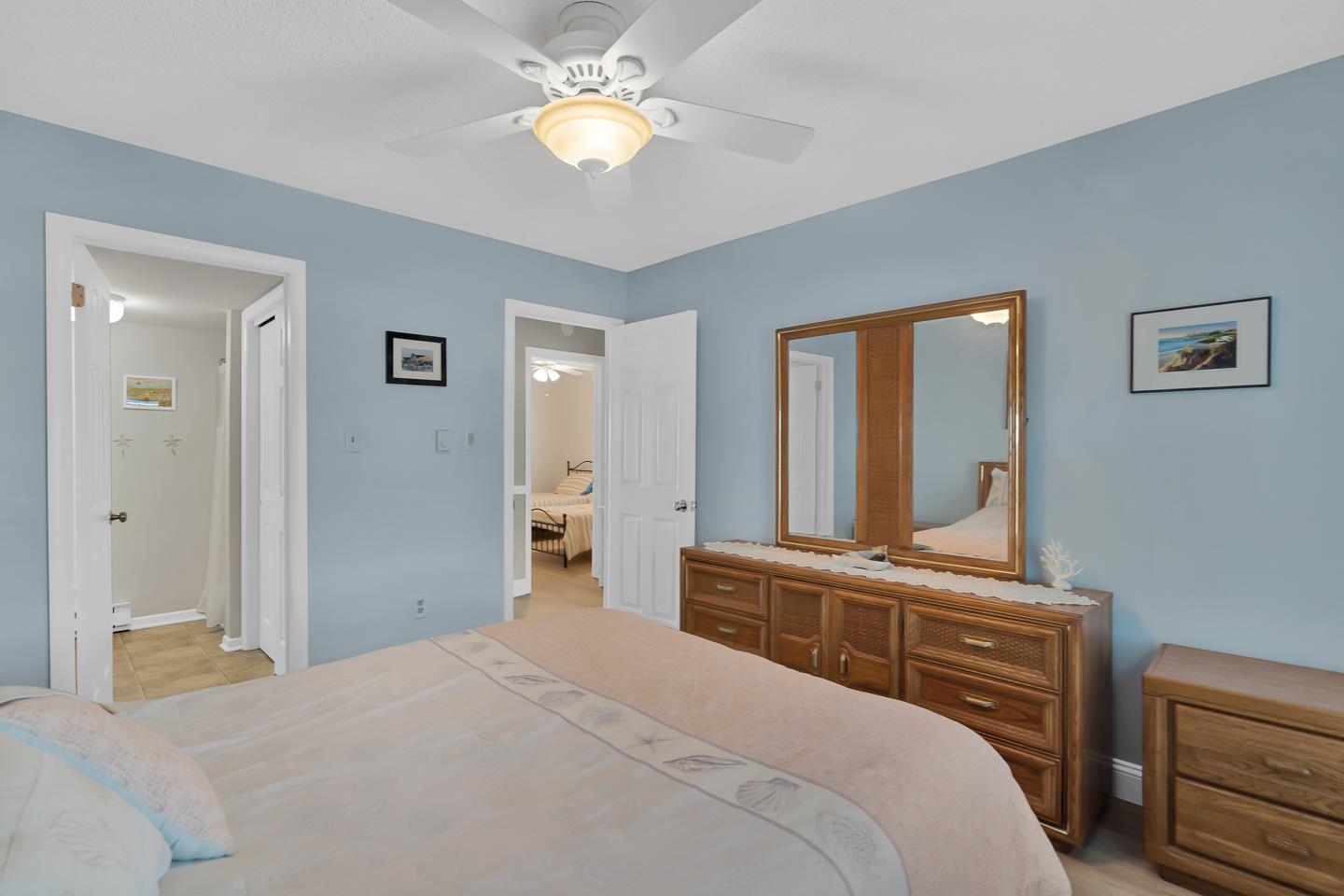 6406 Central