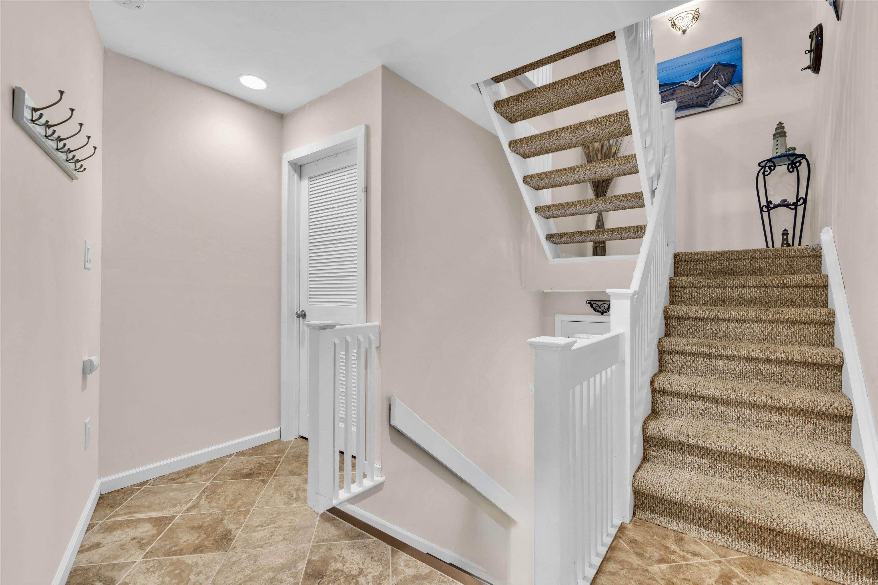 9 W 6th Street - Picture 10