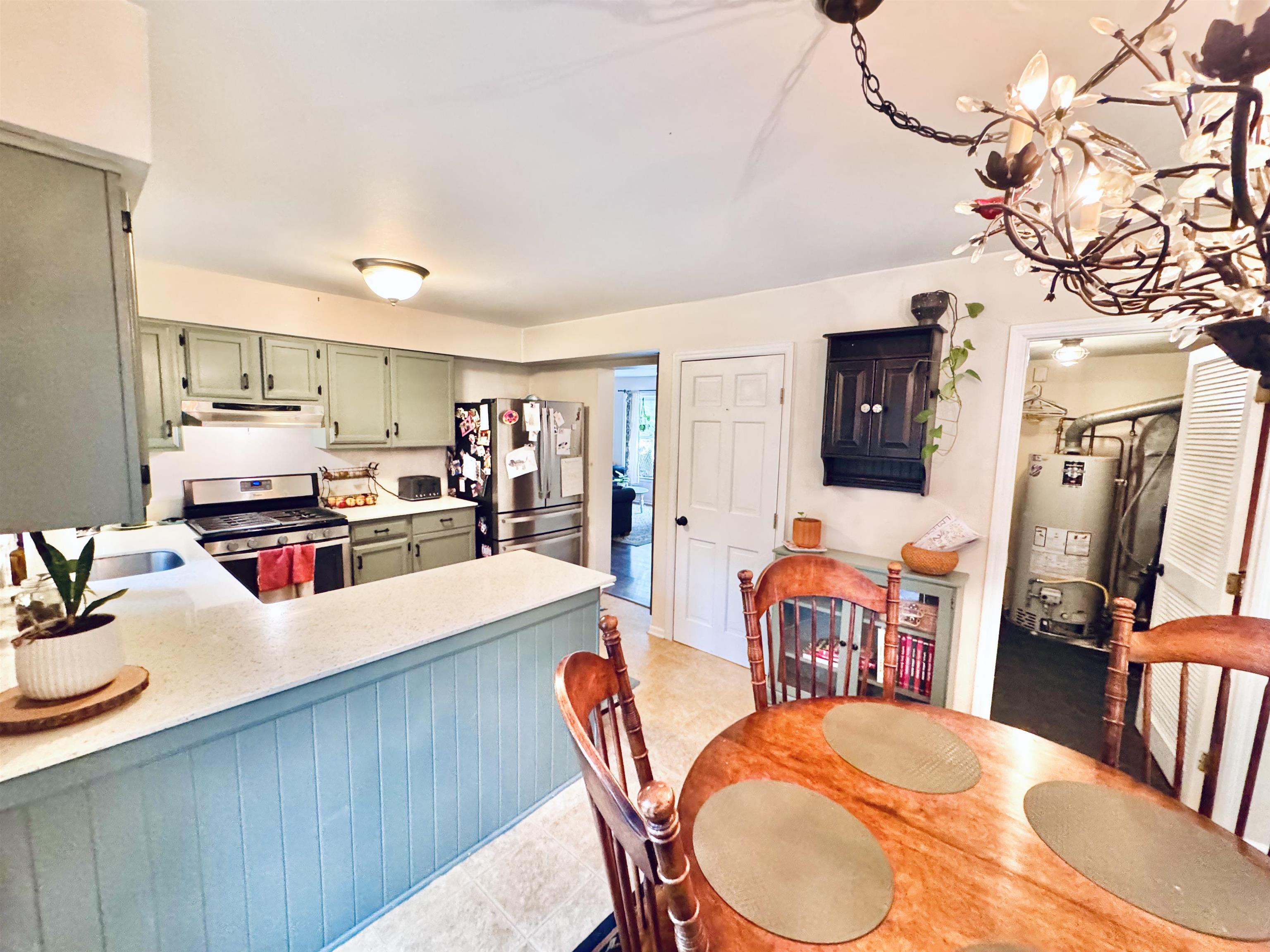 63 Somers Avenue - Picture 15