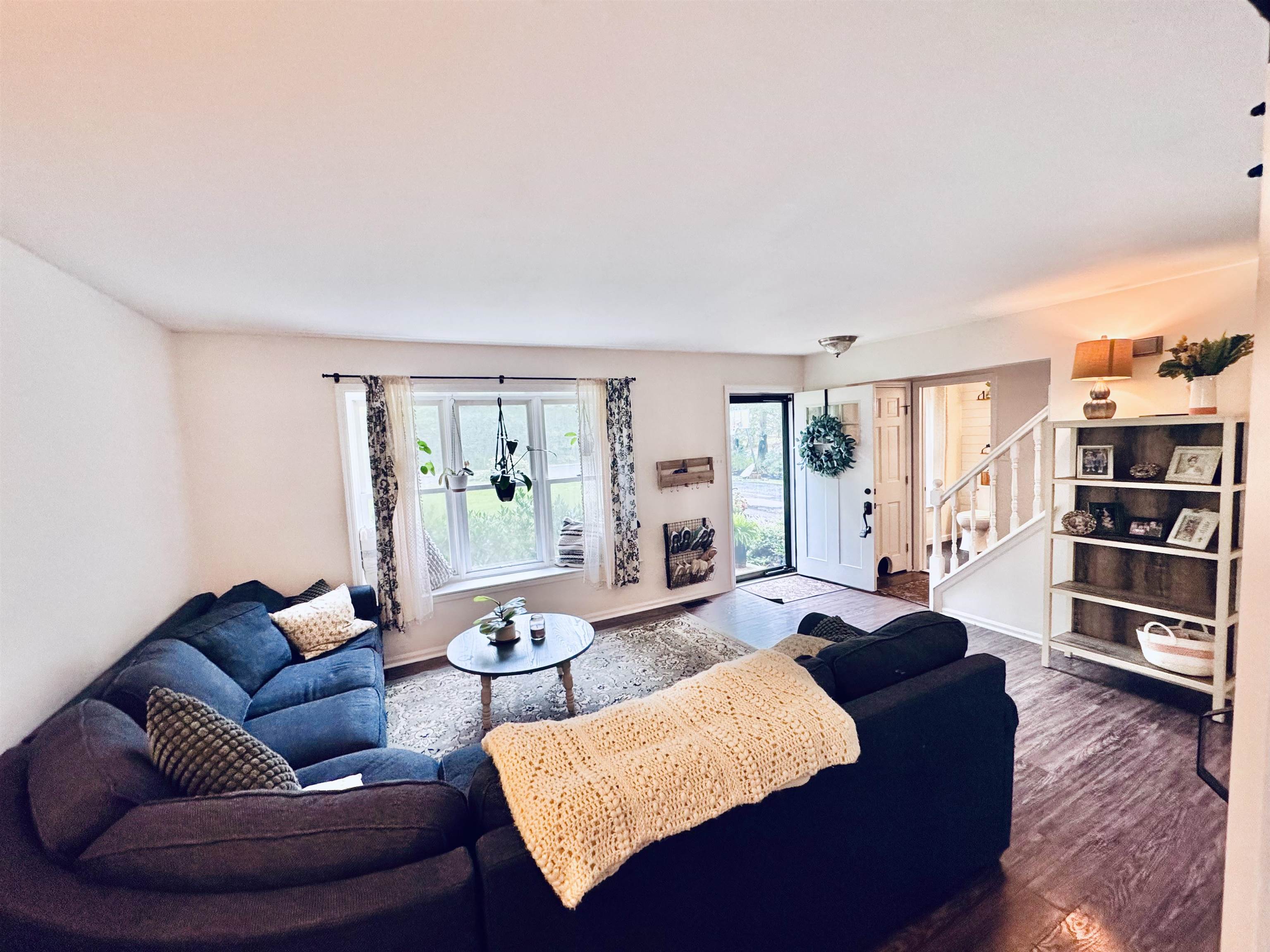63 Somers Avenue - Picture 8