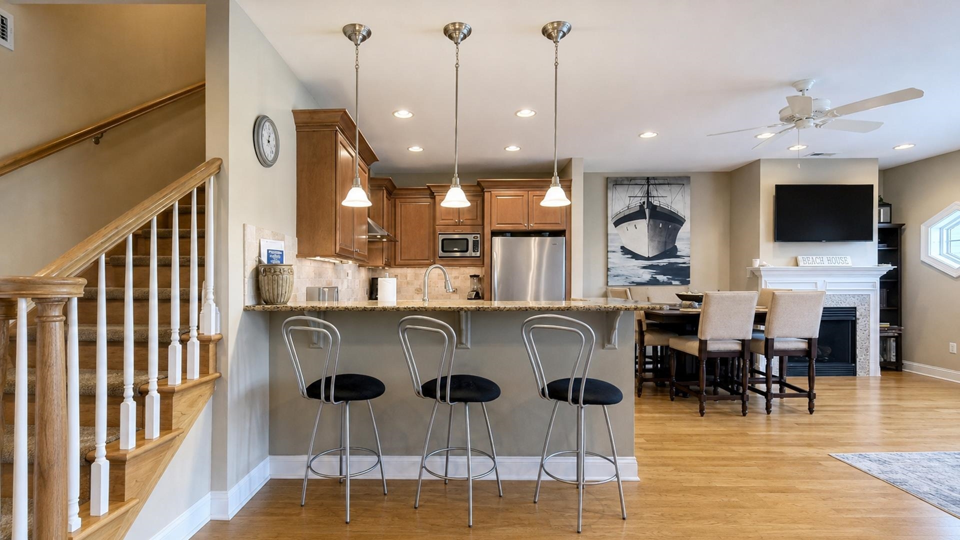 2023 Dune Drive - Picture 16