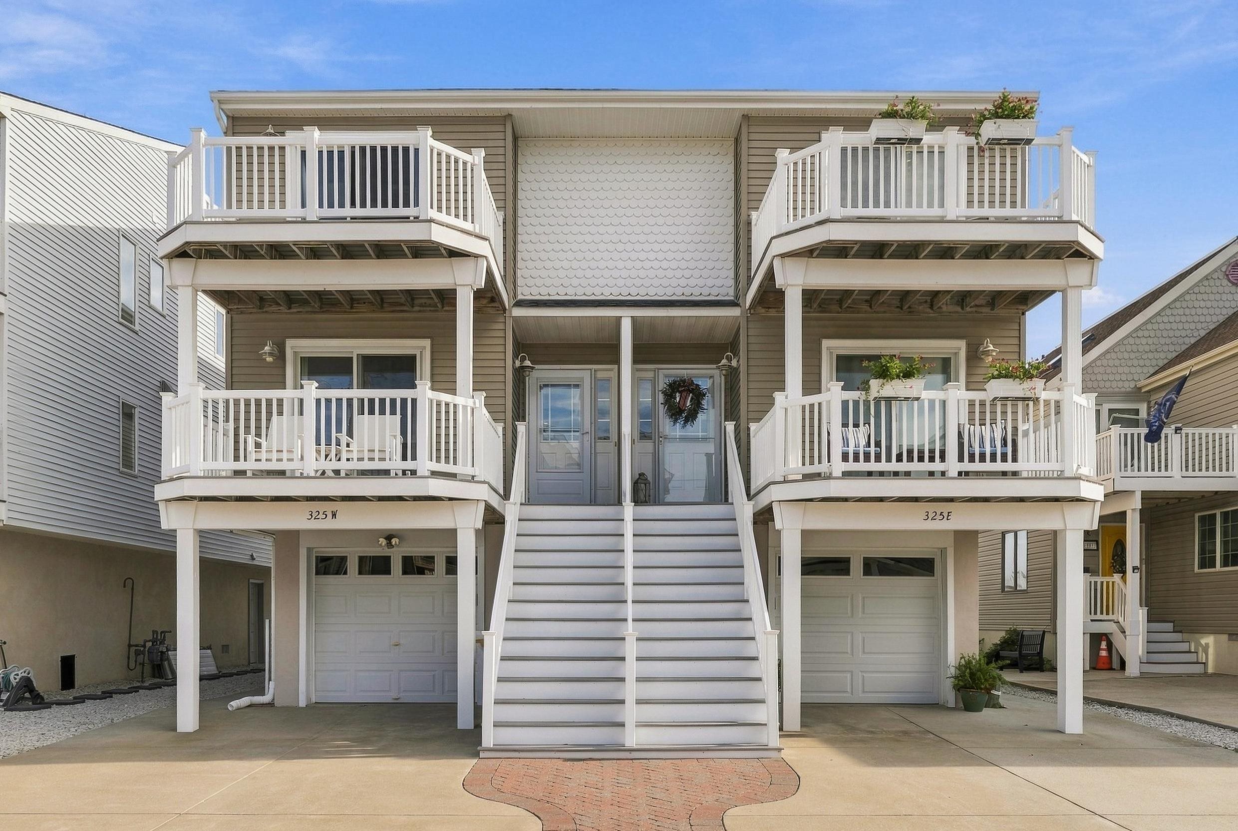 325 56th Street West unit - Picture 2