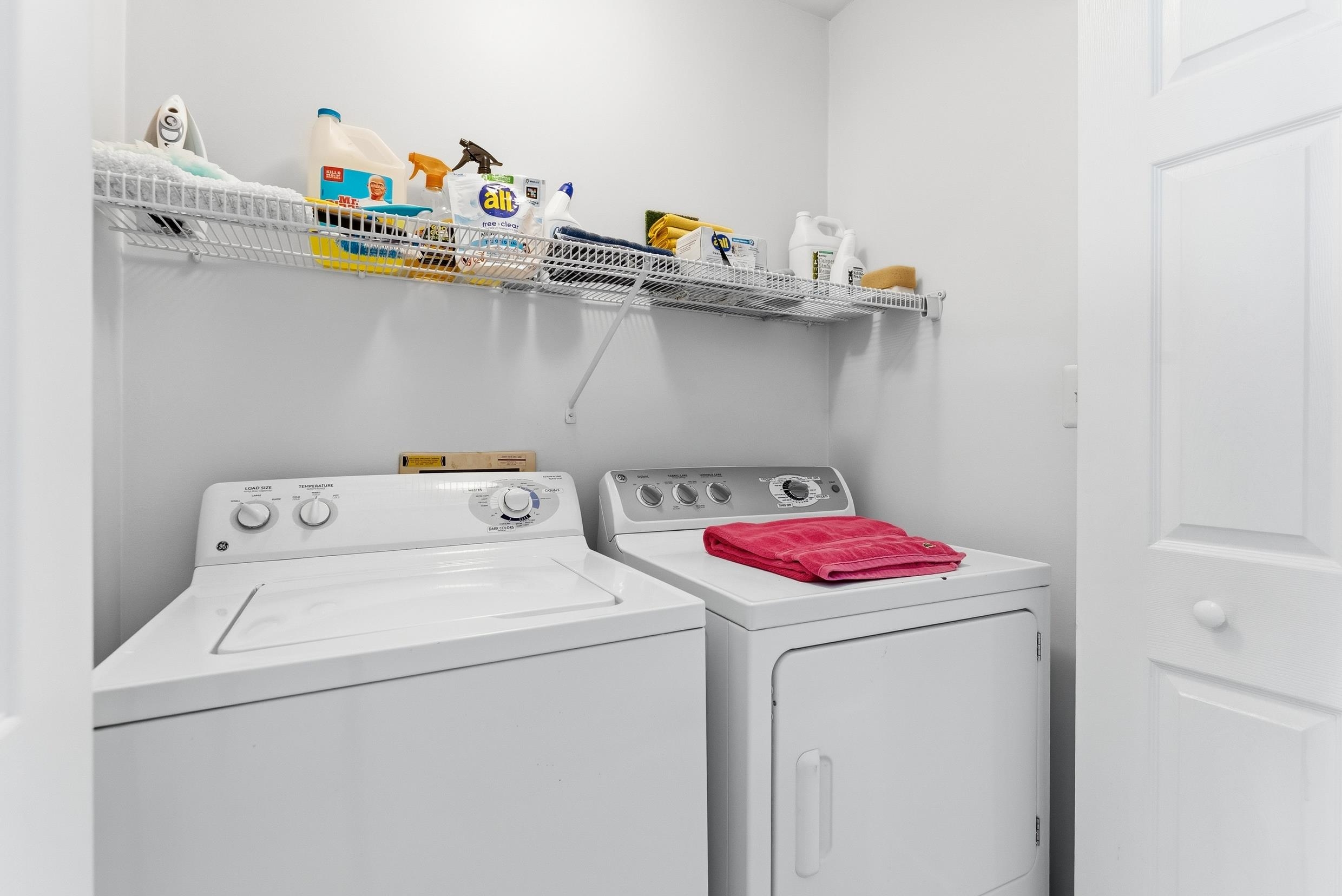 325 56th Street West unit - Picture 12