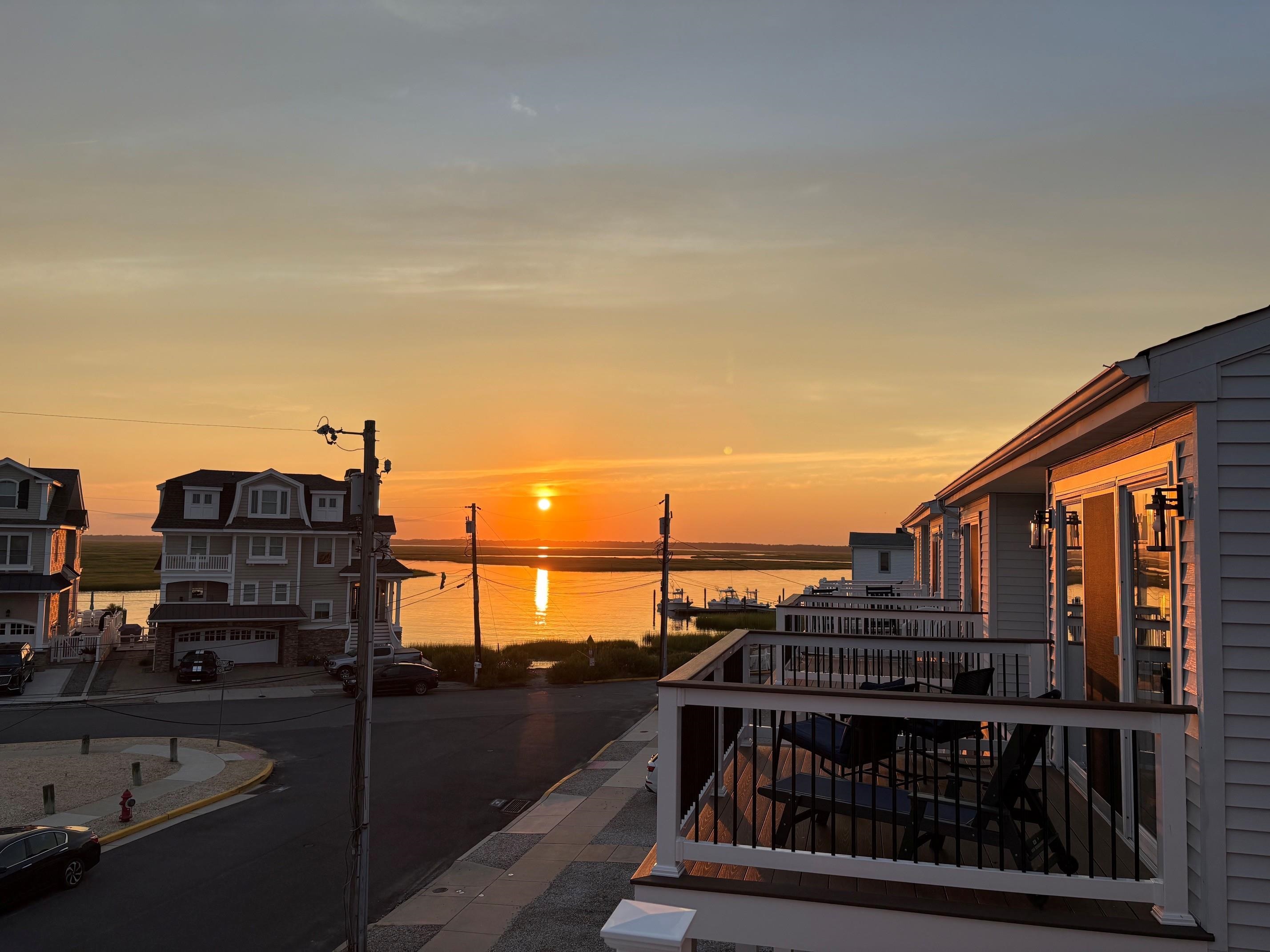 325 56th Street West unit - Picture 17