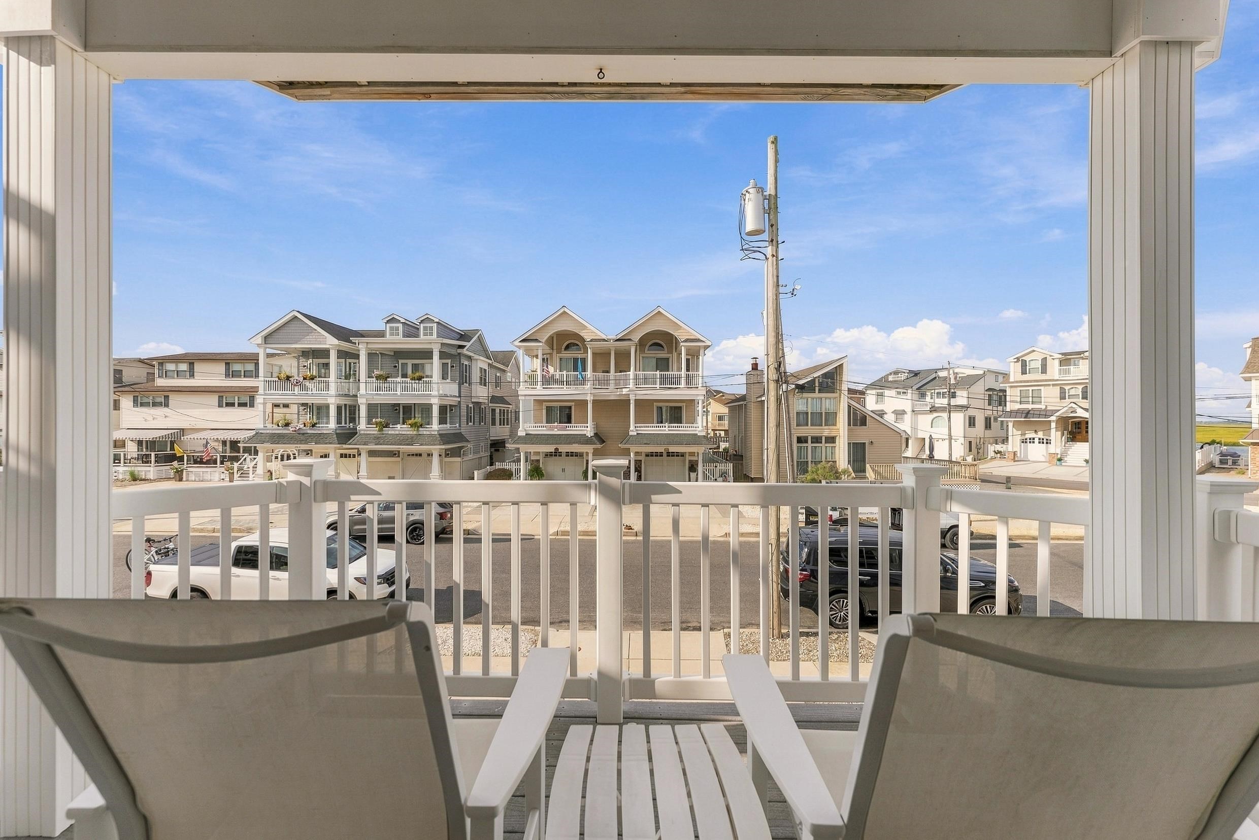 325 56th Street West unit - Picture 6
