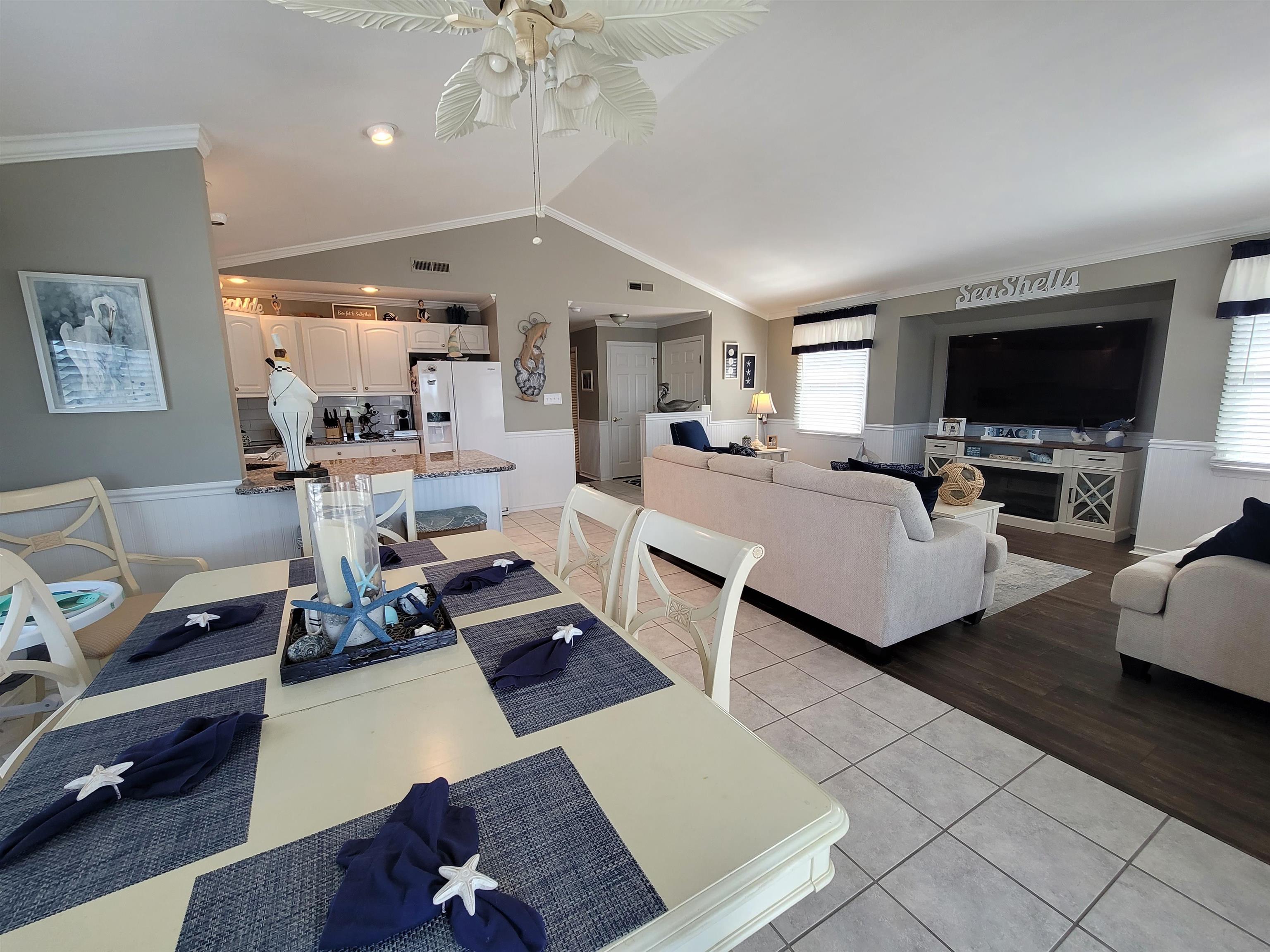 141 W Cresse Avenue
