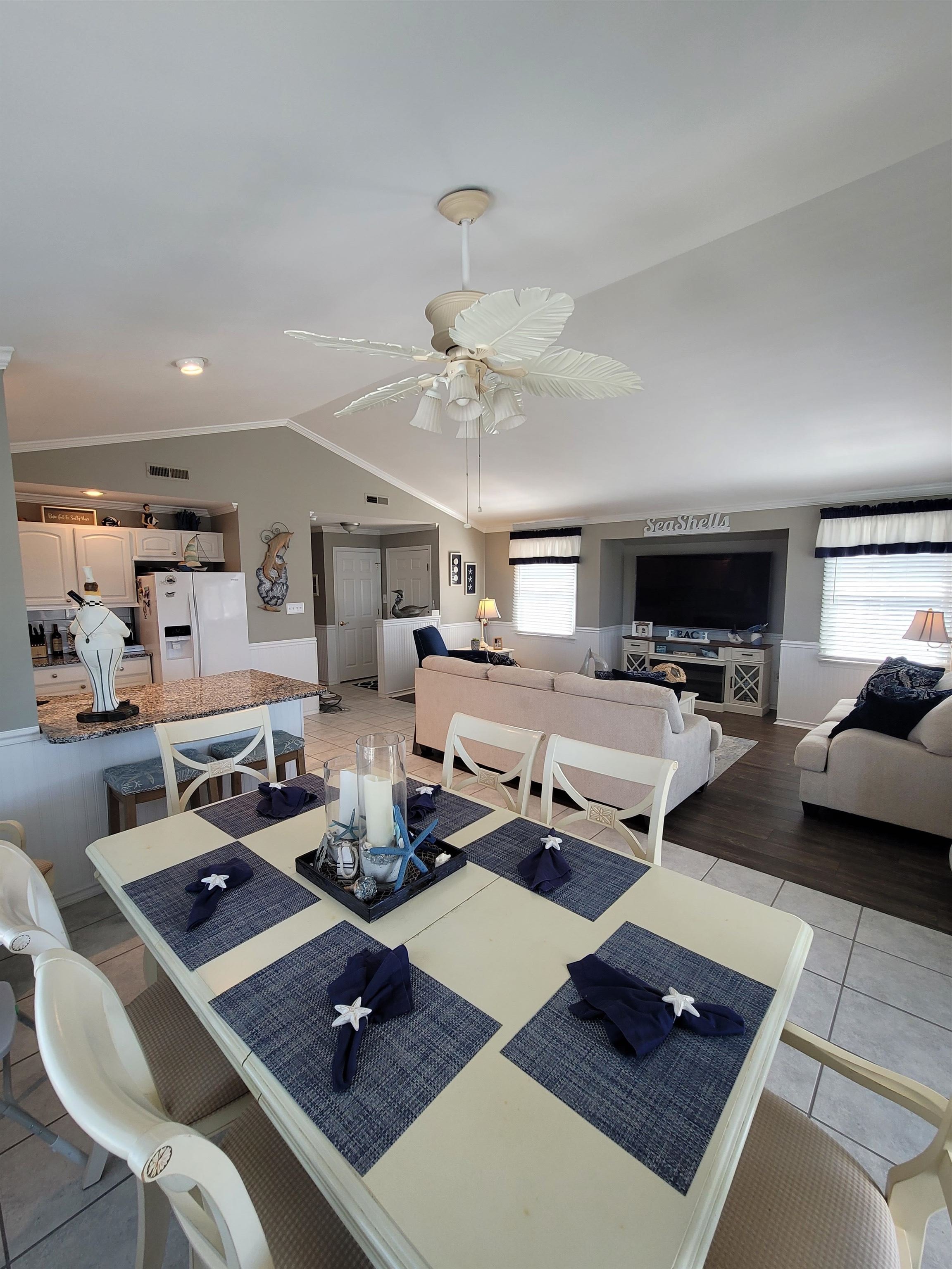 141 W Cresse Avenue - Picture 3