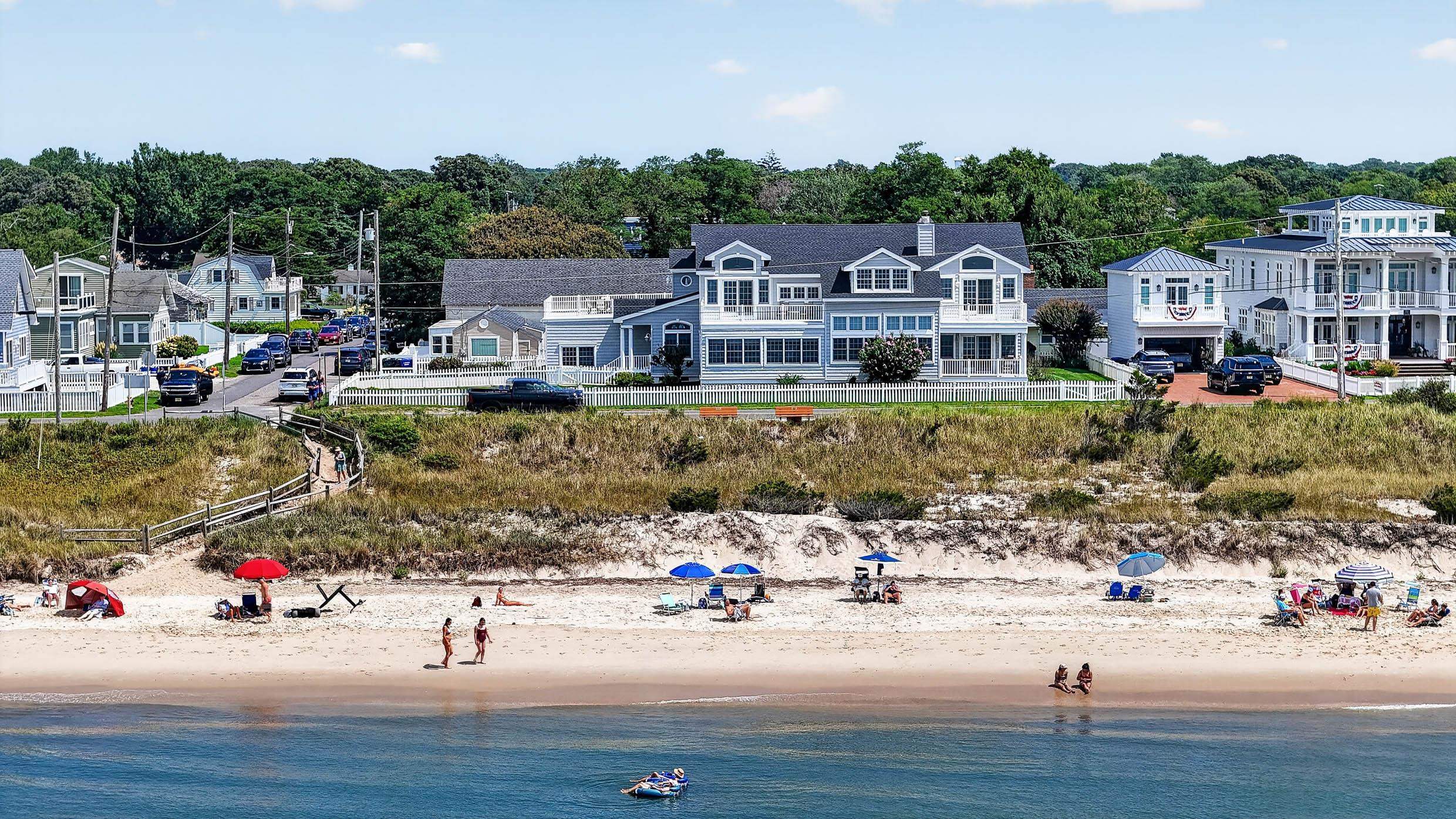3 Shore Drive - Townbank
