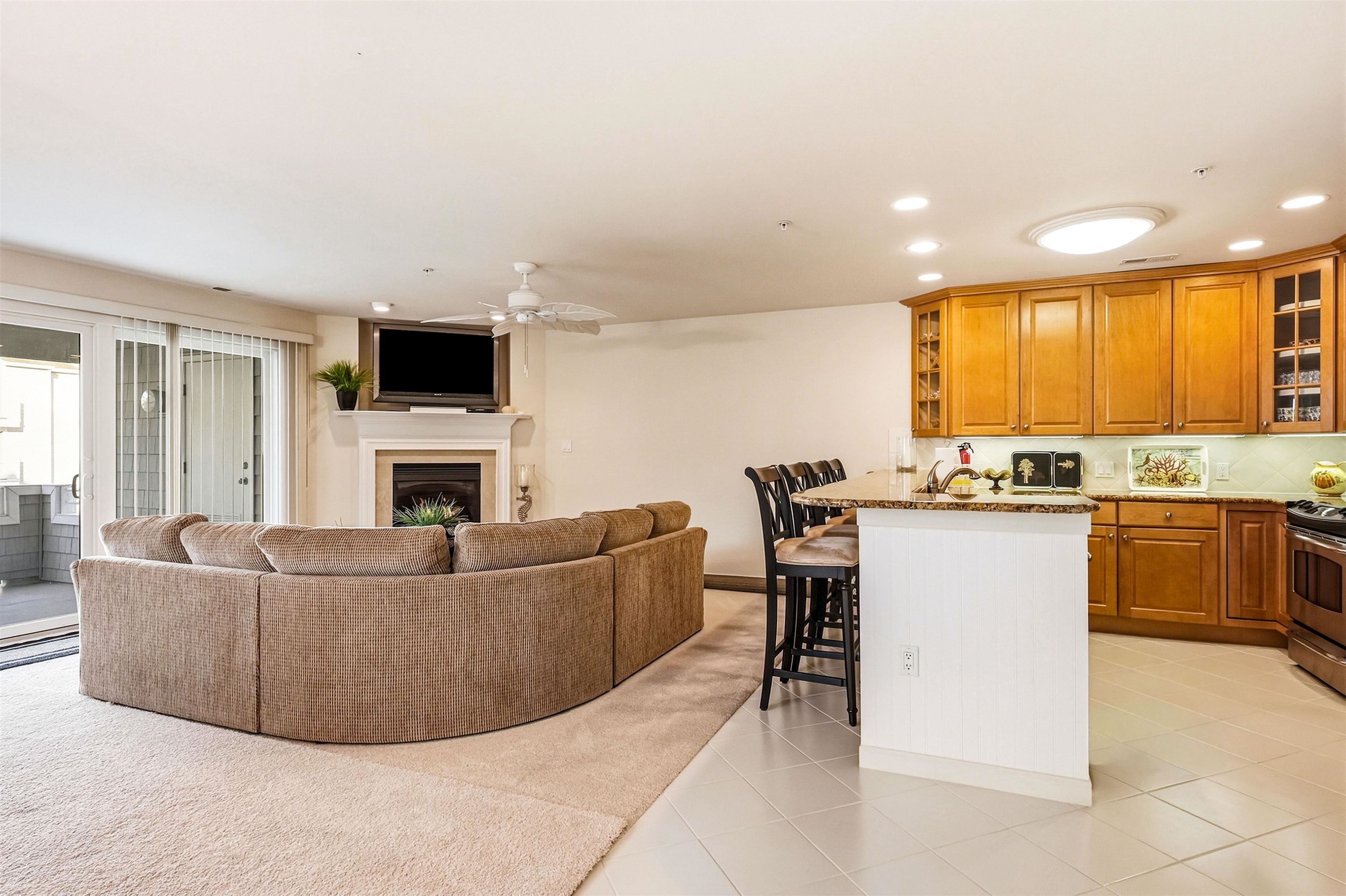 902 Ocean Drive - Picture 11