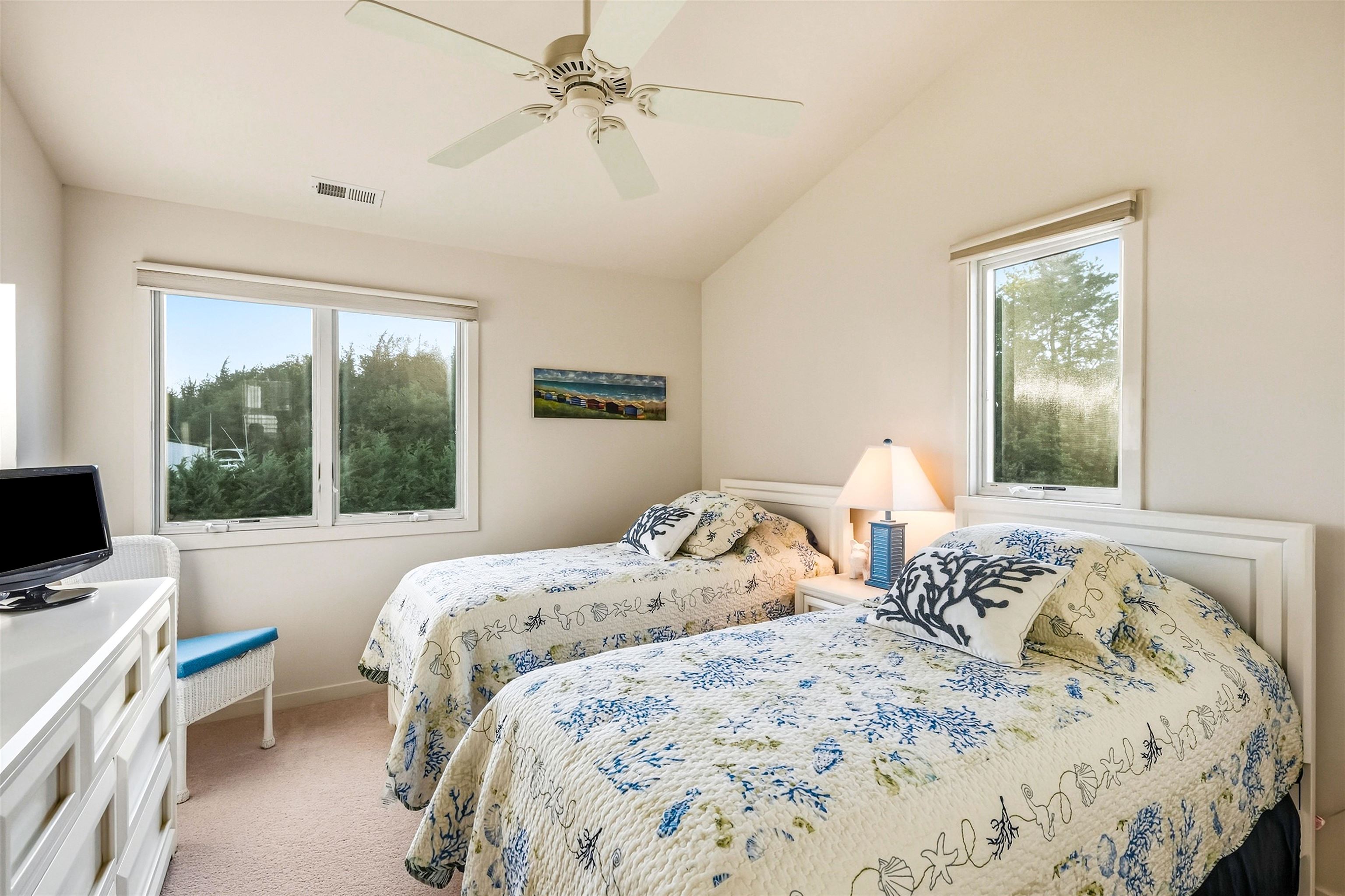 902 Ocean Drive - Picture 23