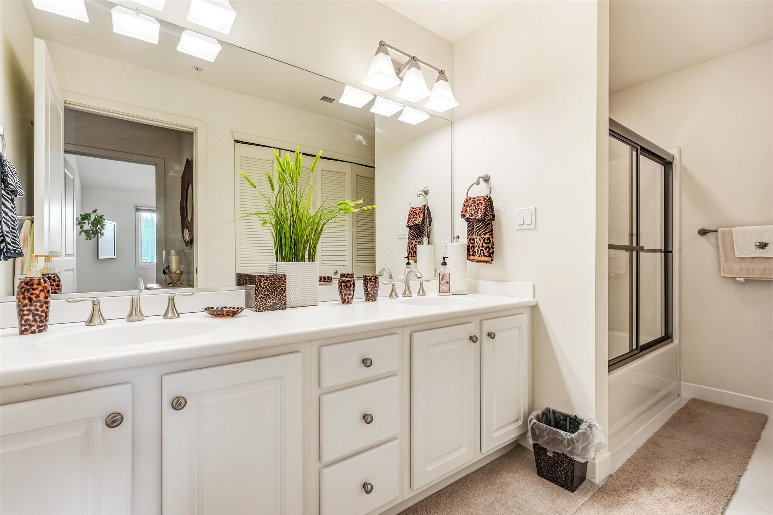 902 Ocean Drive - Picture 25