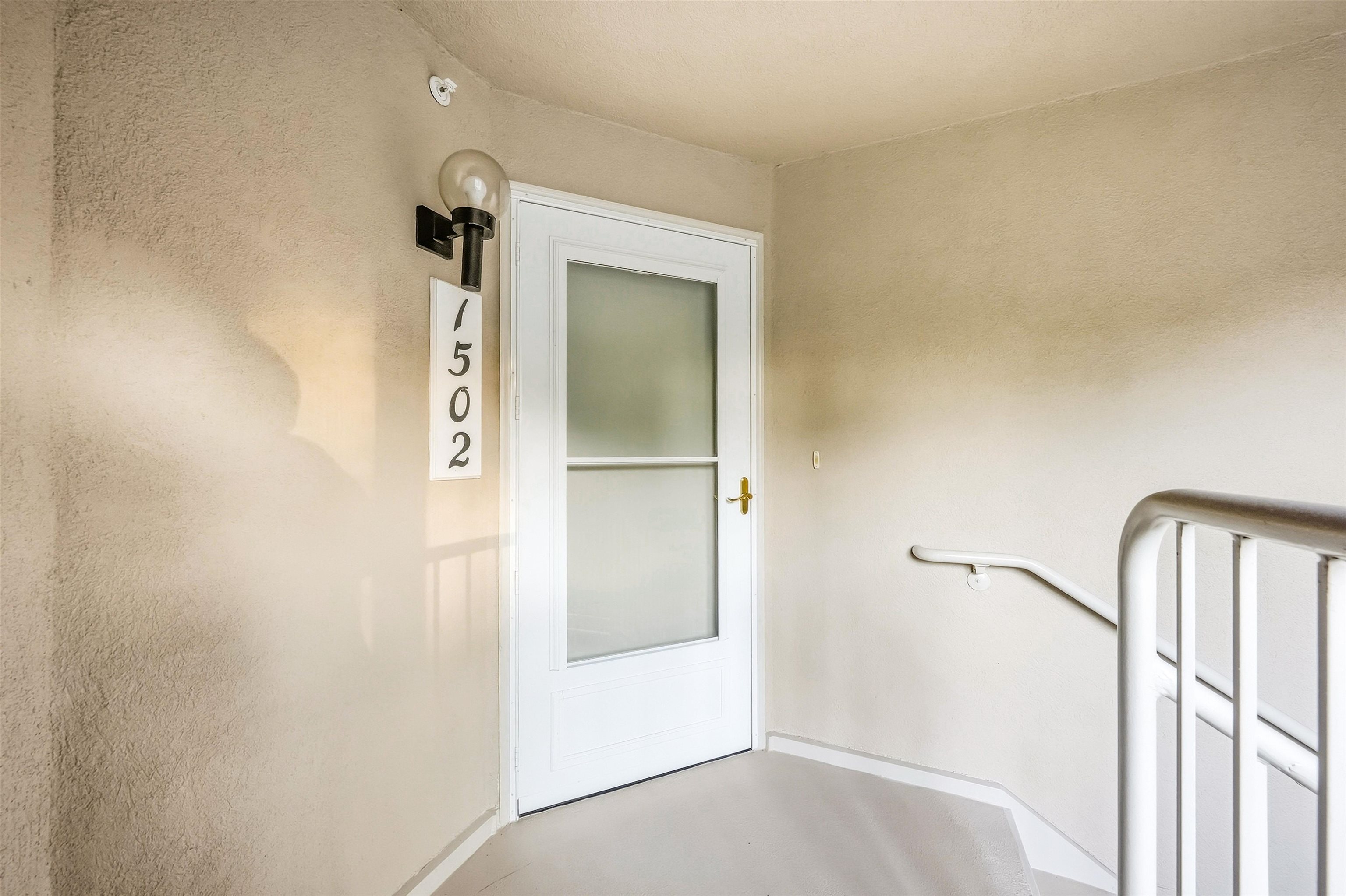 902 Ocean Drive - Picture 5