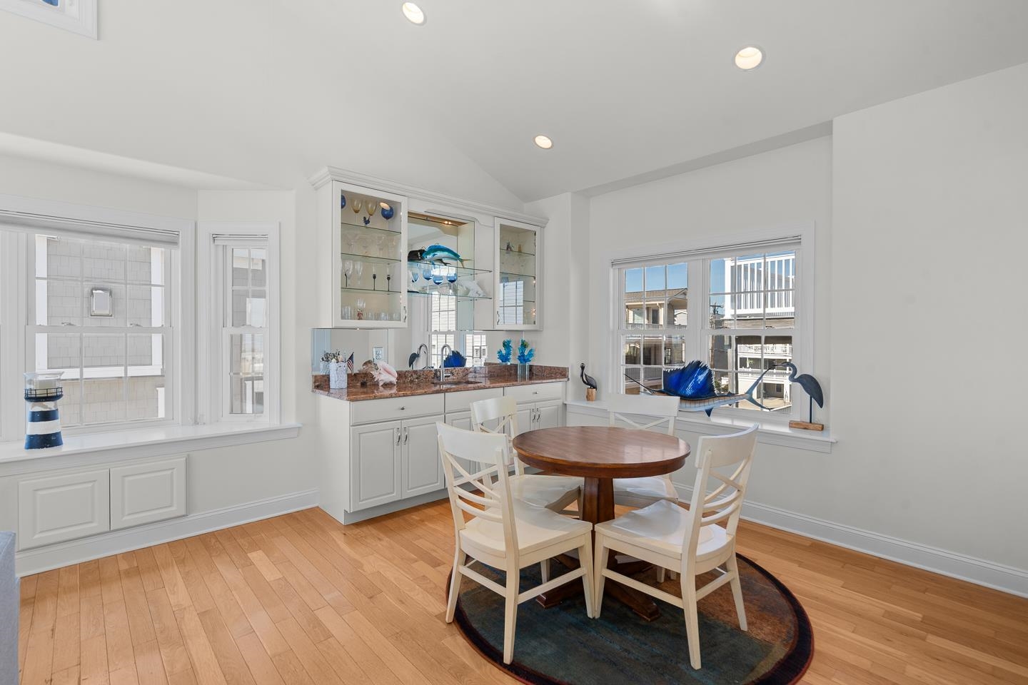 10 56th Street South