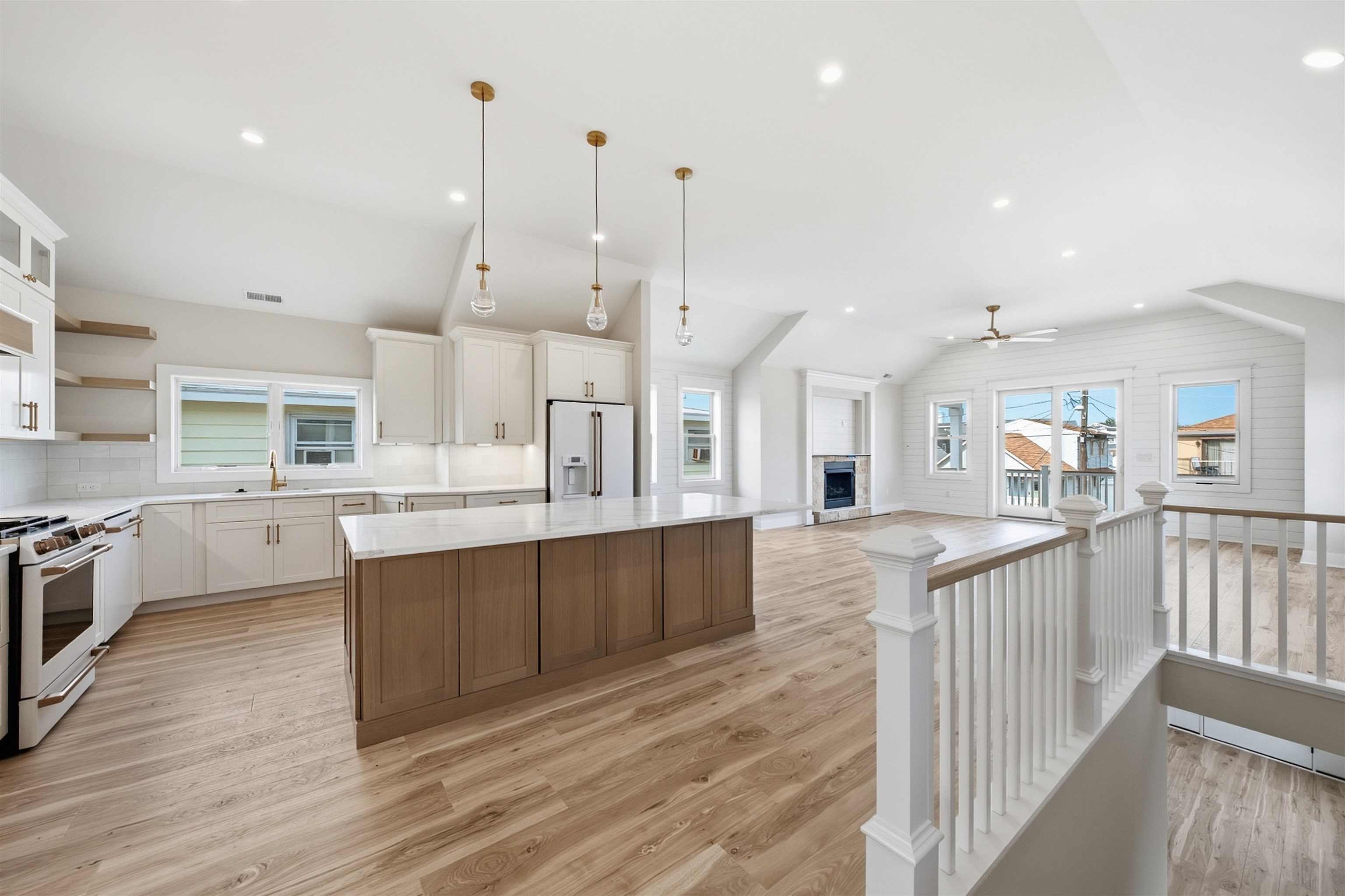 118 E Stanton - Picture 7